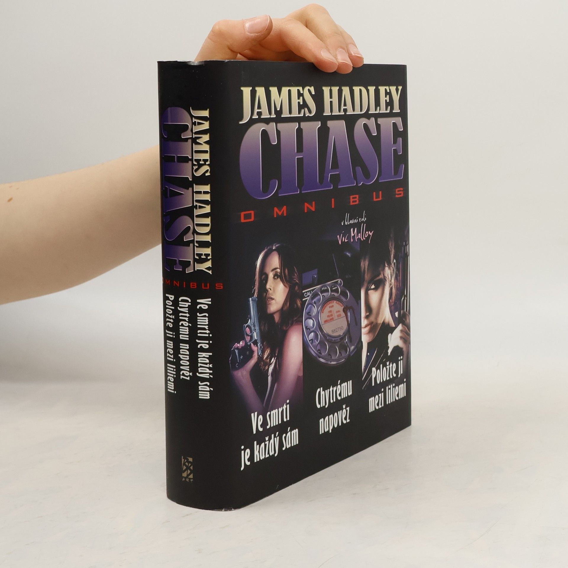 Libuše BurianováHasenöhrlová Ve smrti je každý sám. Chytrému napověz. Položte ji mezi liliemi