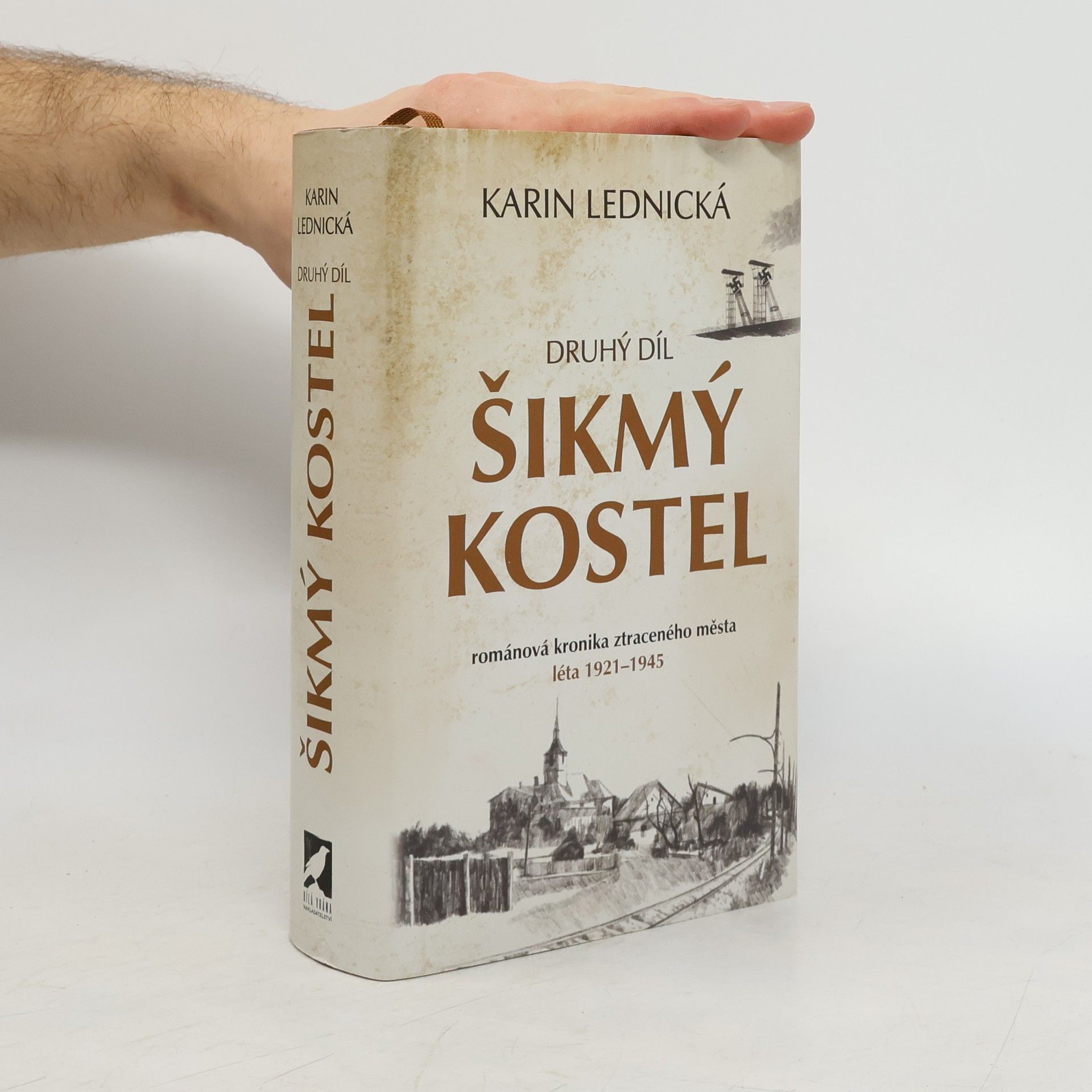 Karin Lednická Šikmý kostel 2