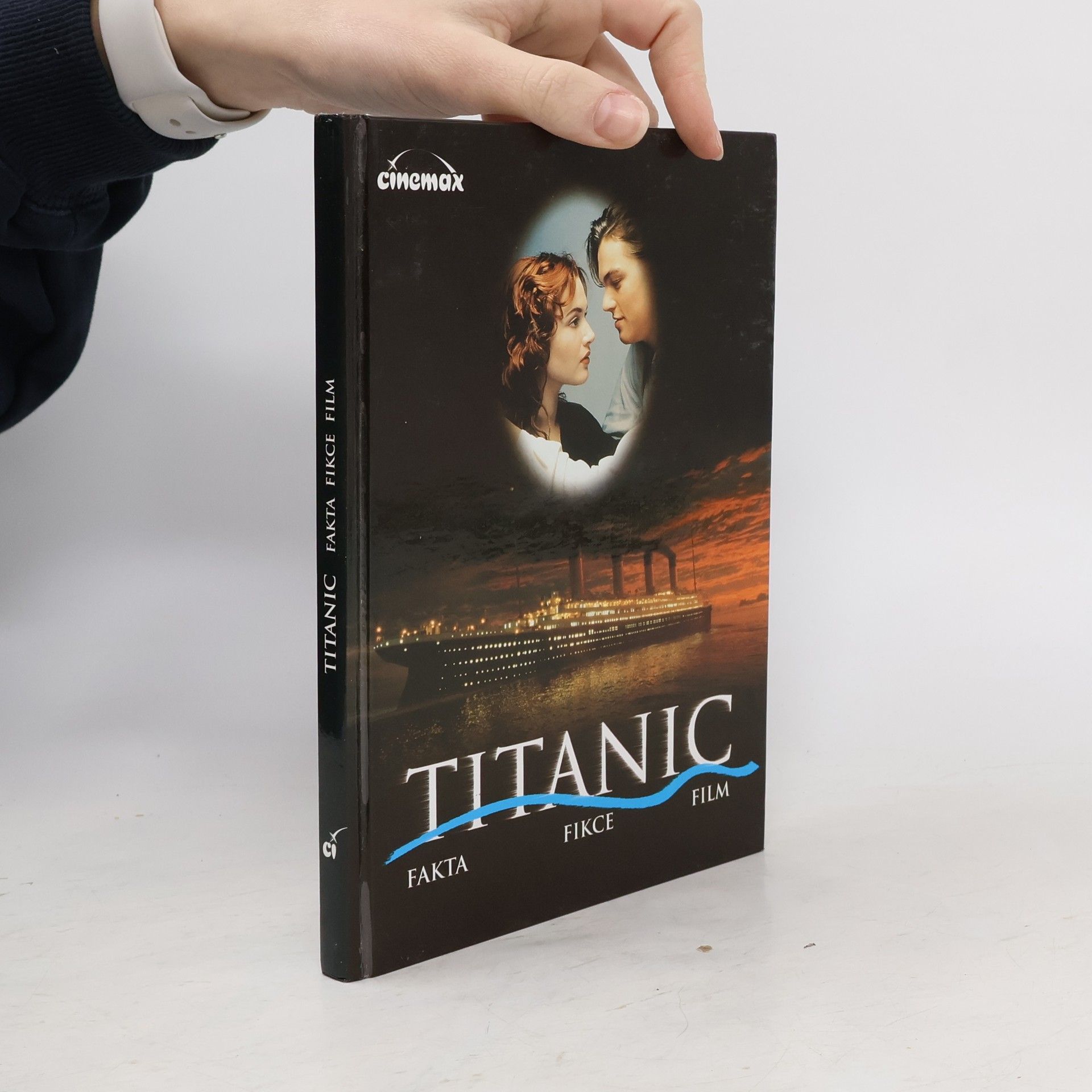 Titanic. Fakta - fikce - film