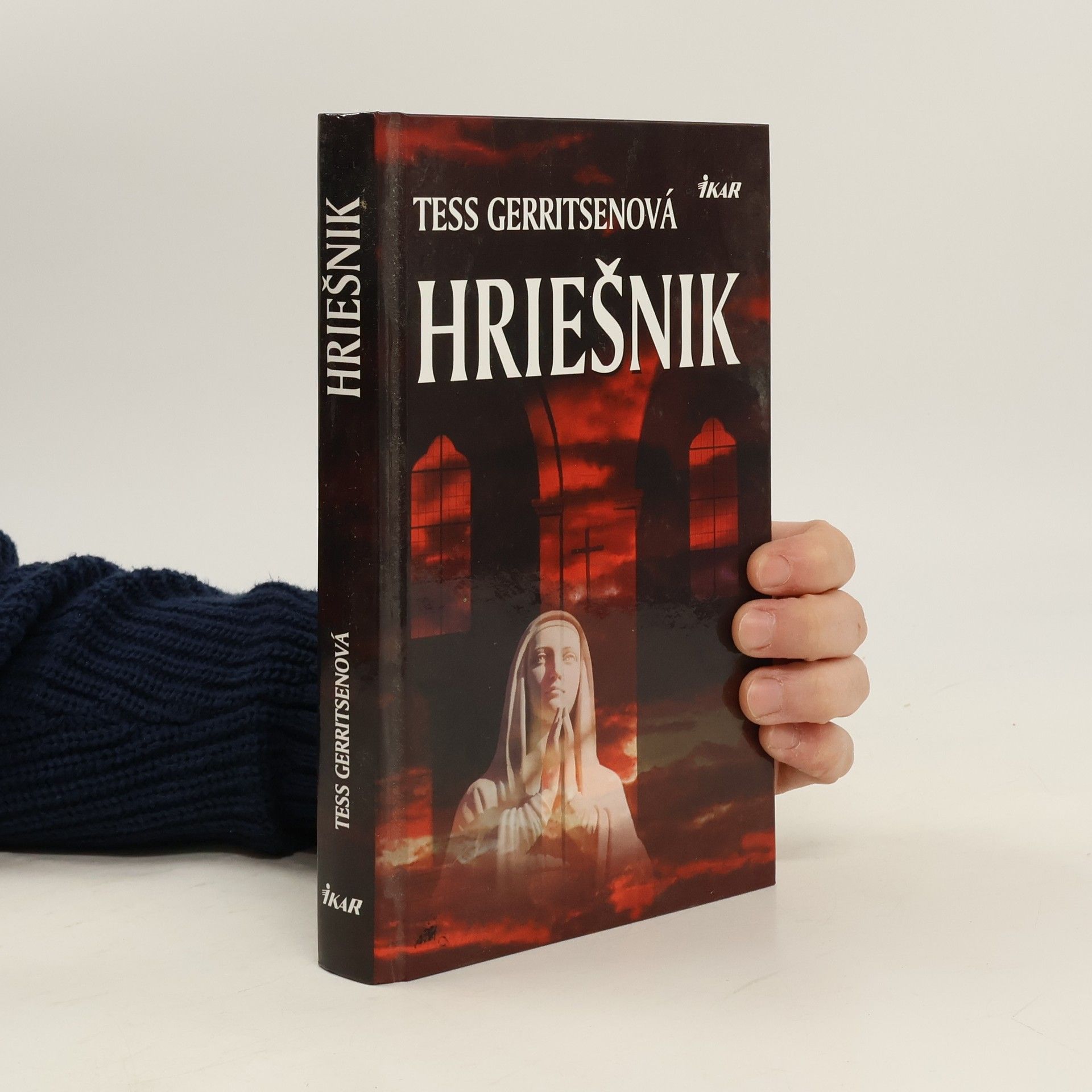 Tess Gerritsen Hriešnik