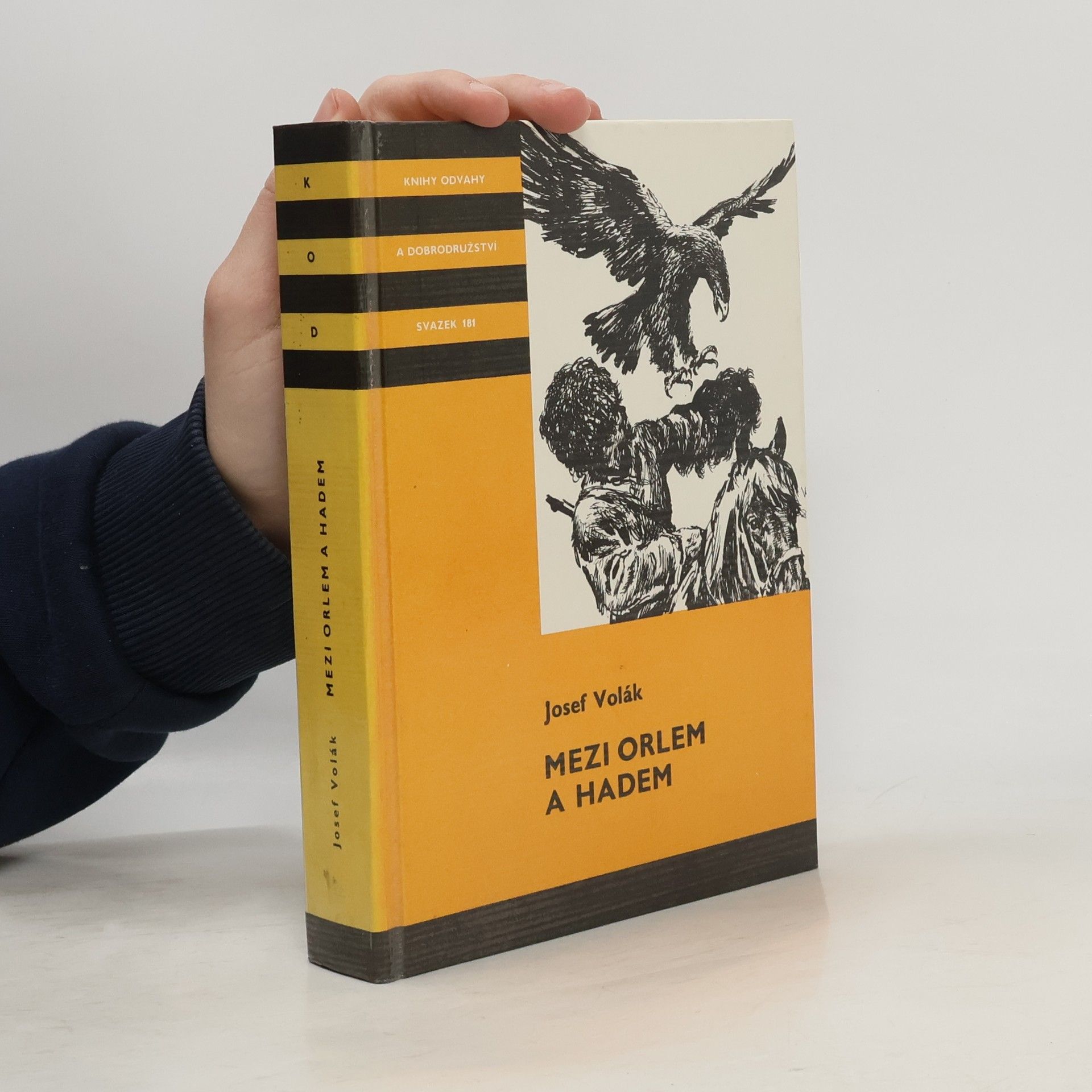Josef Volák Mezi orlem a hadem