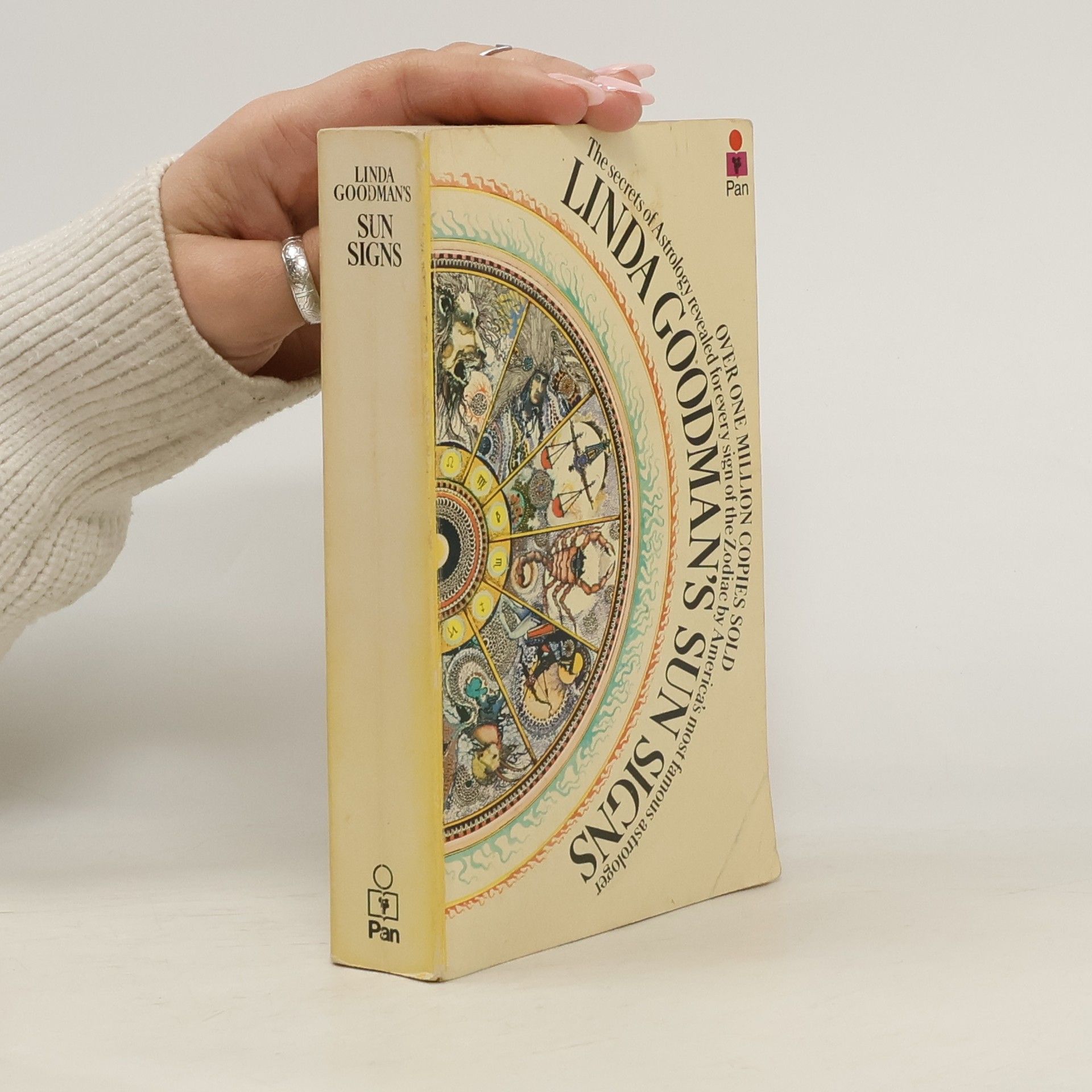 Linda Goodman Sun Signs