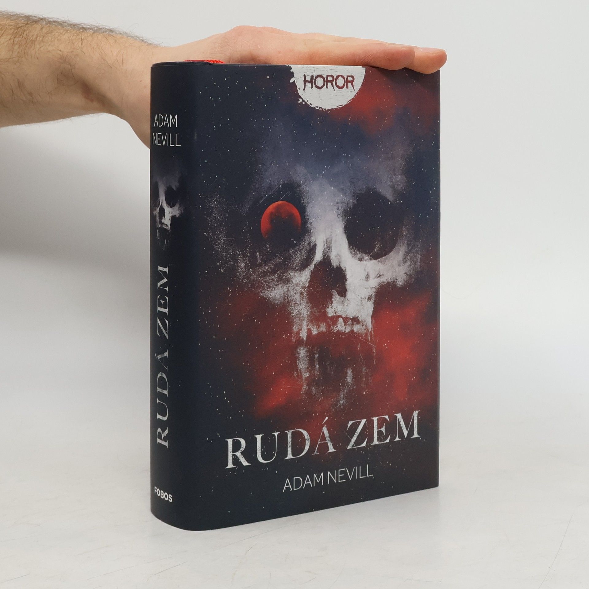 Adam Nevill Rudá zem