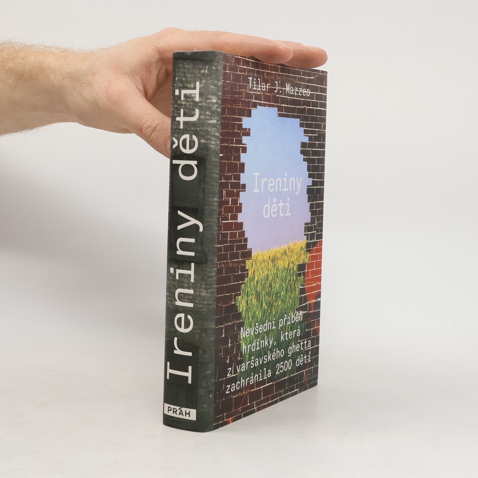 Tilar J. Mazzeo Ireniny děti