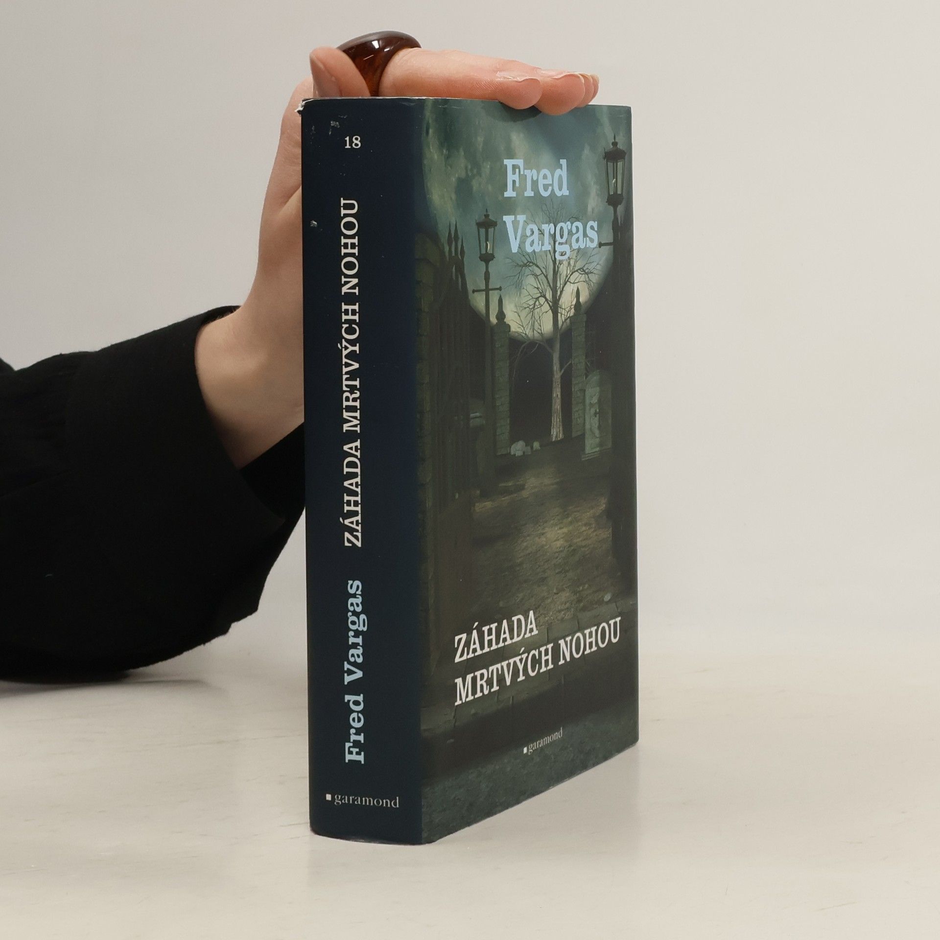 Fred Vargas Záhada mrtvých nohou