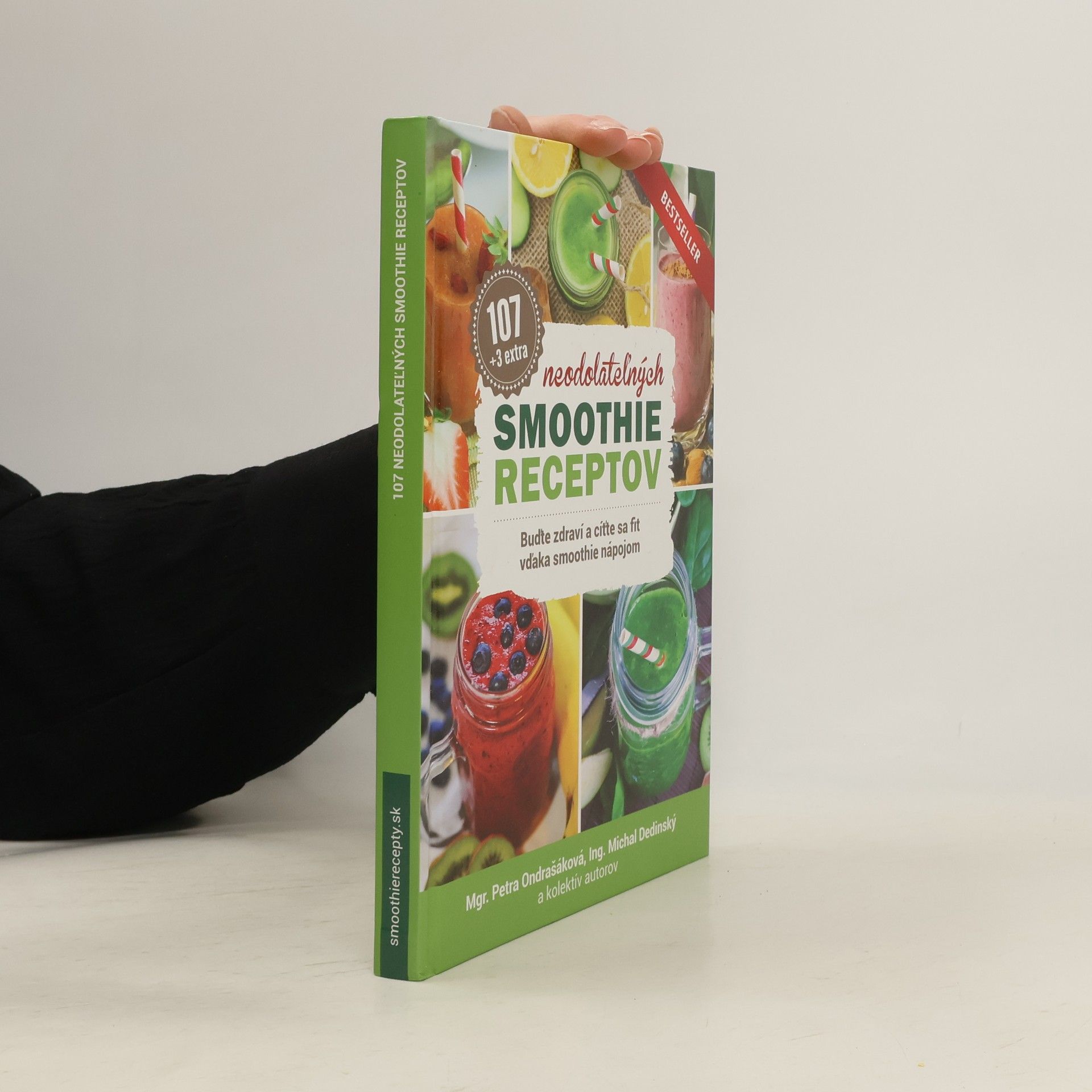 Petra Ondrašáková 107 neodolateľných smoothie receptov