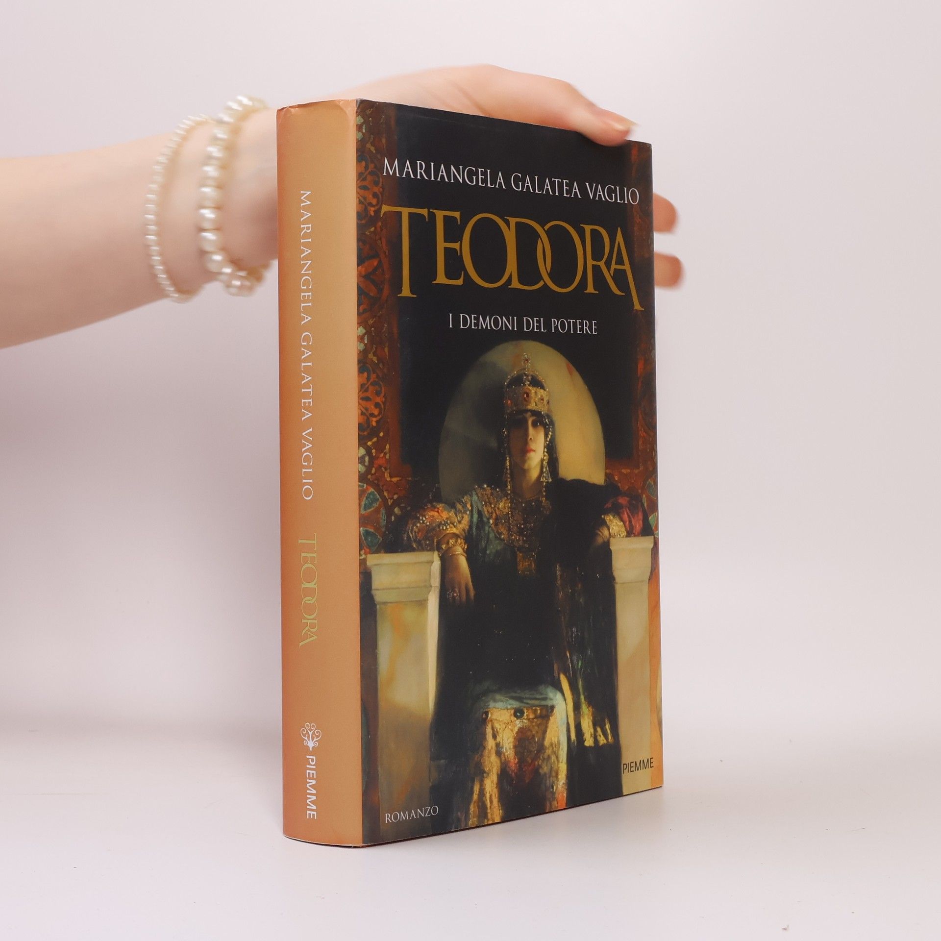 Teodora. I demoni del potere