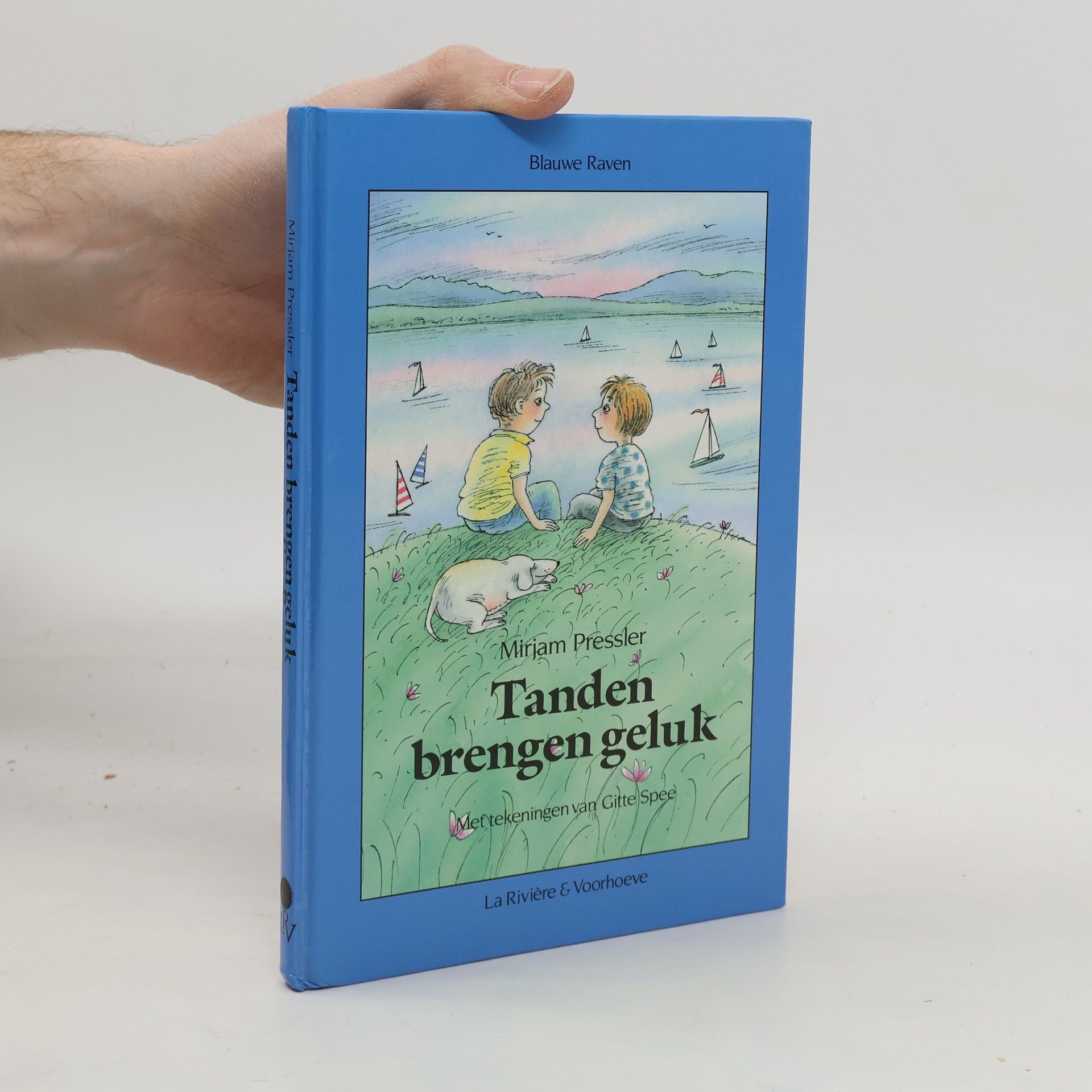 Tanden brengen geluk. Blauwe Raven