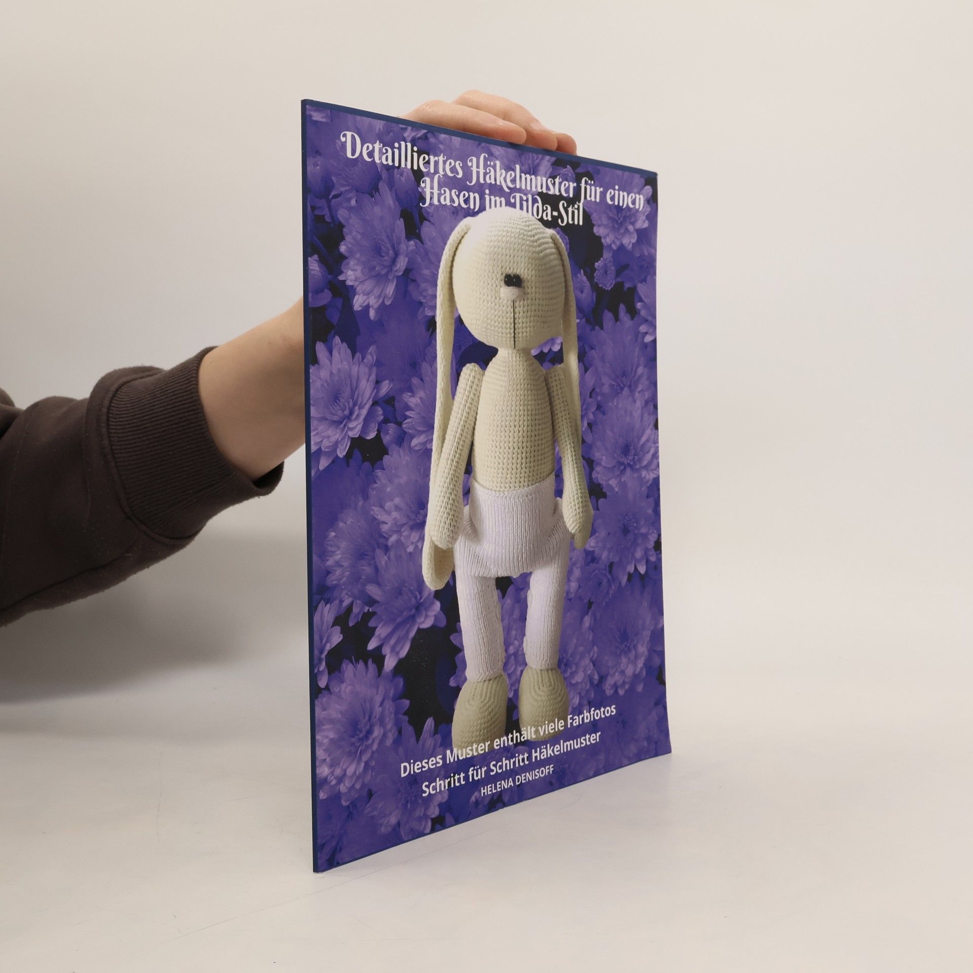 Helena Denisoff Anleitungen zum Häkeln von Puppen - 19: Detailliertes Häkelmuster für einen Hasen im Tilda-Stil