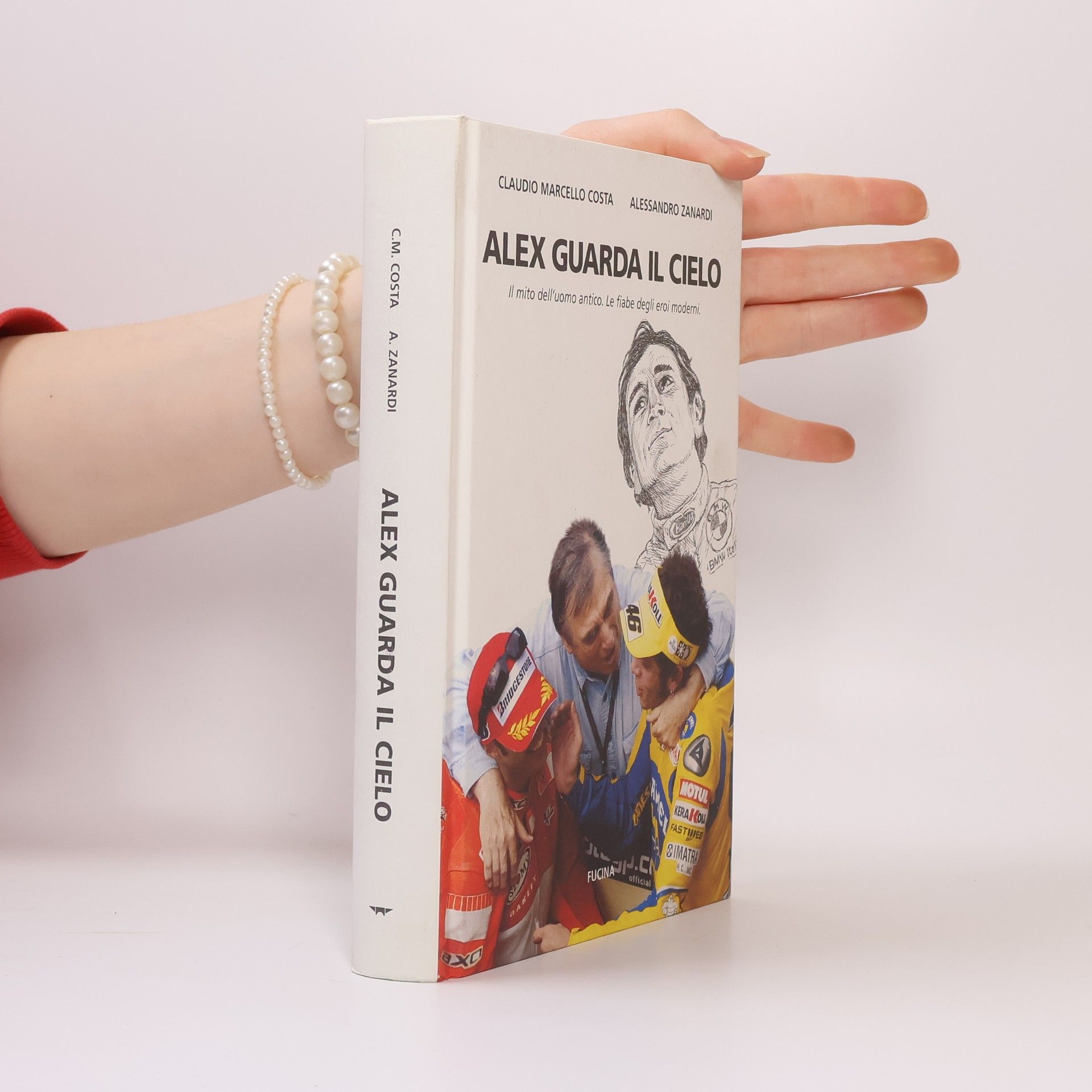 Claudio Marcello Costa Alex guarda il cielo. Il mito dell'uomo antico. Le fiabe degli eroi moderni