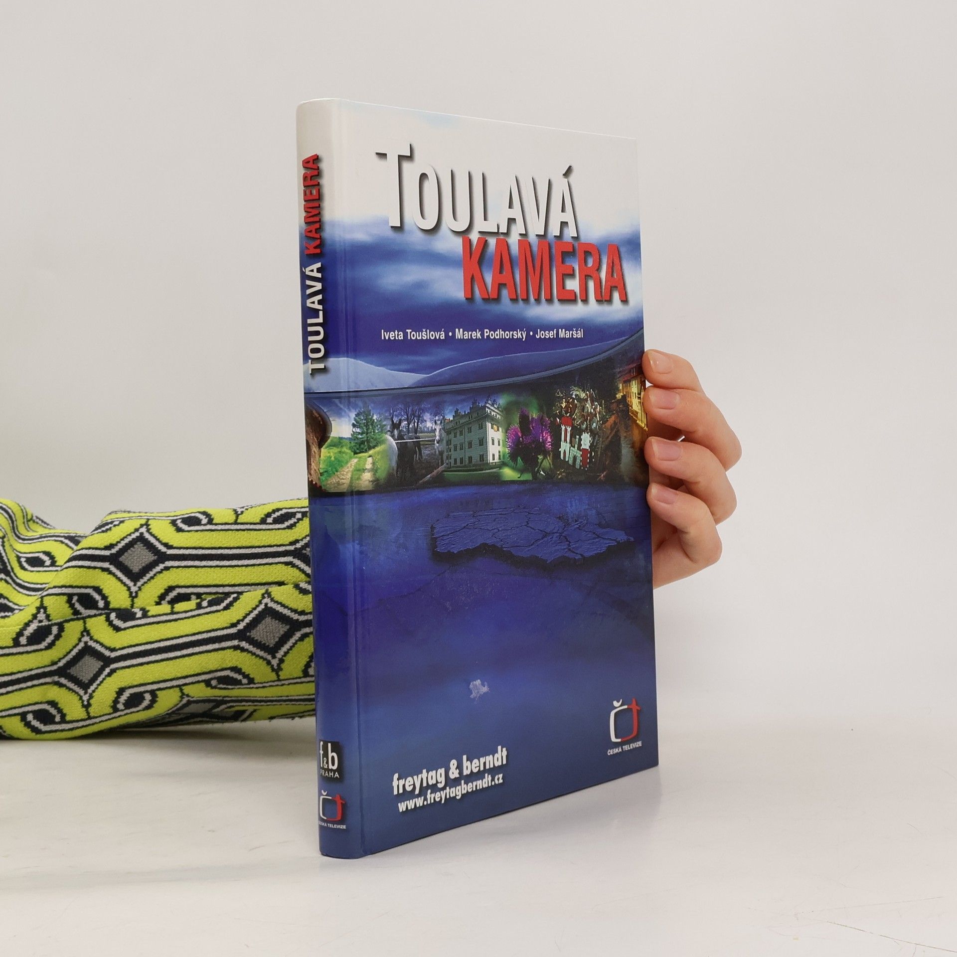Various authors Toulavá kamera