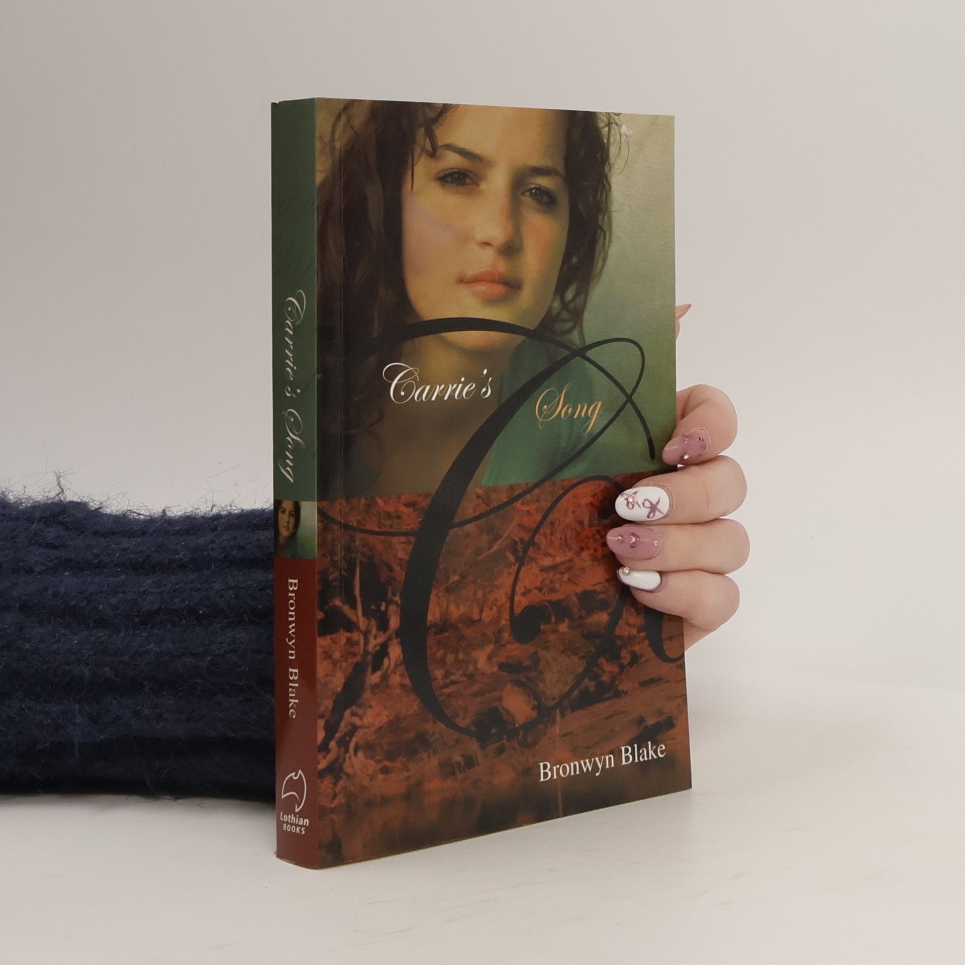 Bronwyn Blake Lothian YA Fiction: Carrie's Song