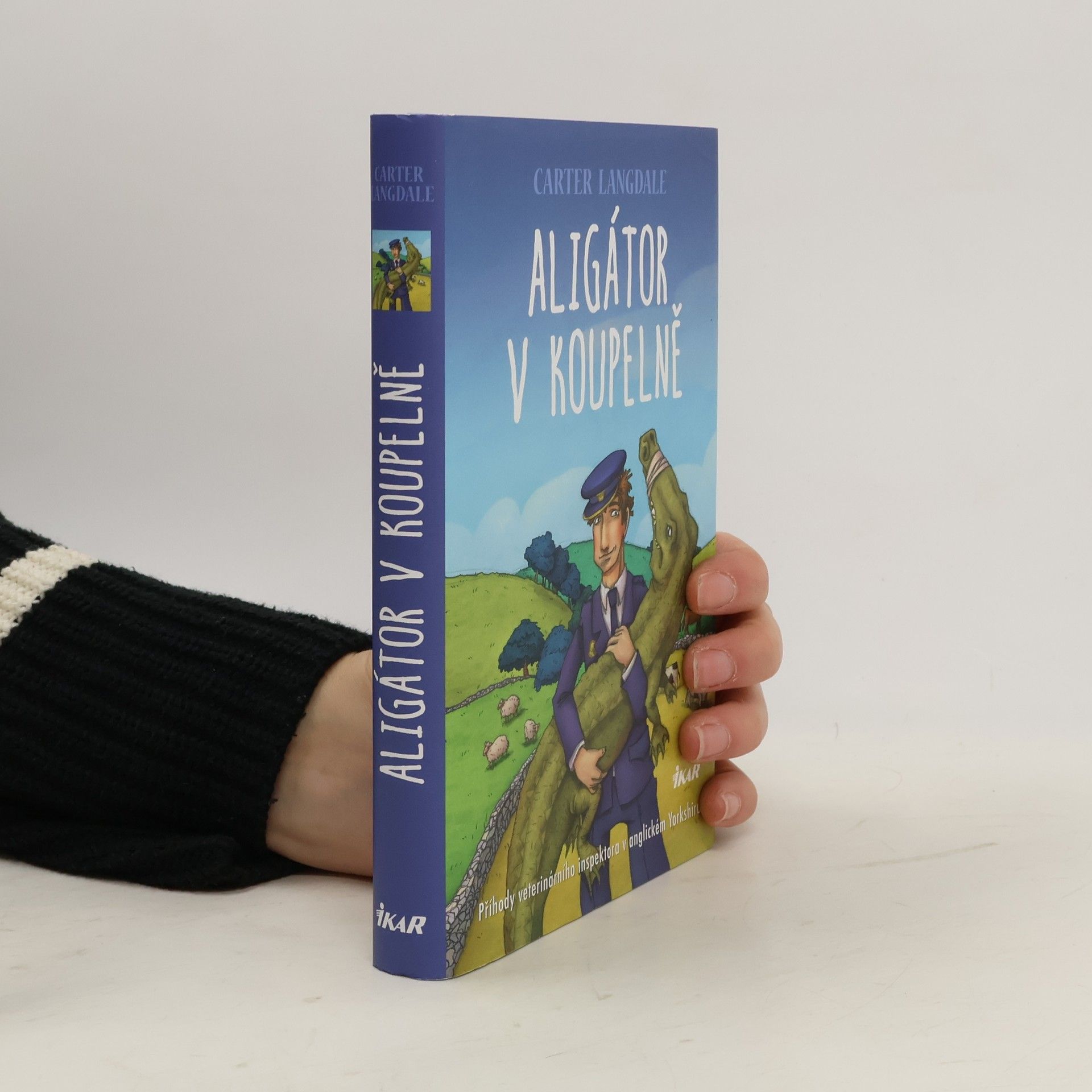 Carter Langdale Aligátor v koupelně