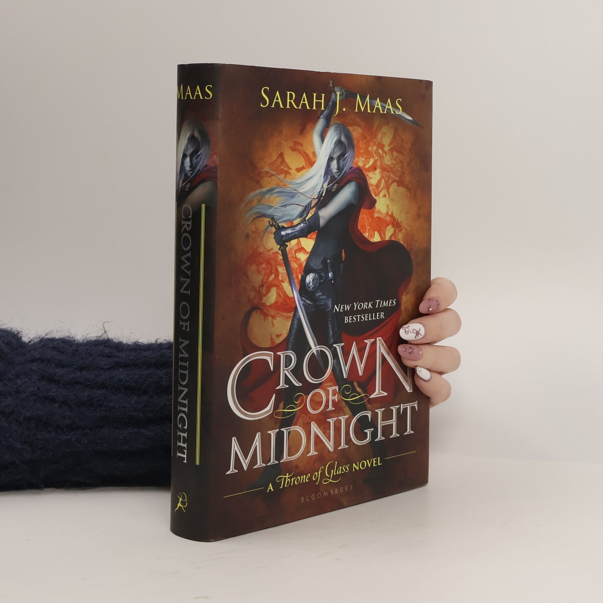 Sarah J. Maas Crown of Midnight
