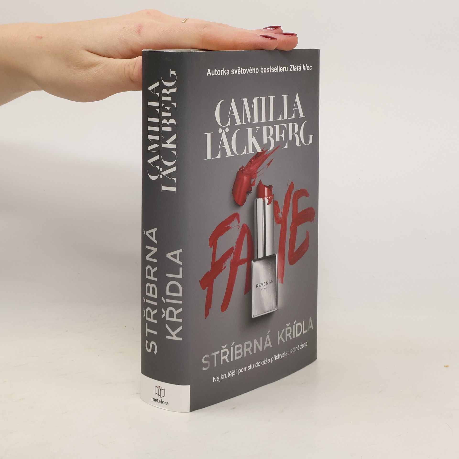 Camilla Läckberg Stříbrná křídla. Nejkrutější pomstu může přichystat jedině žena