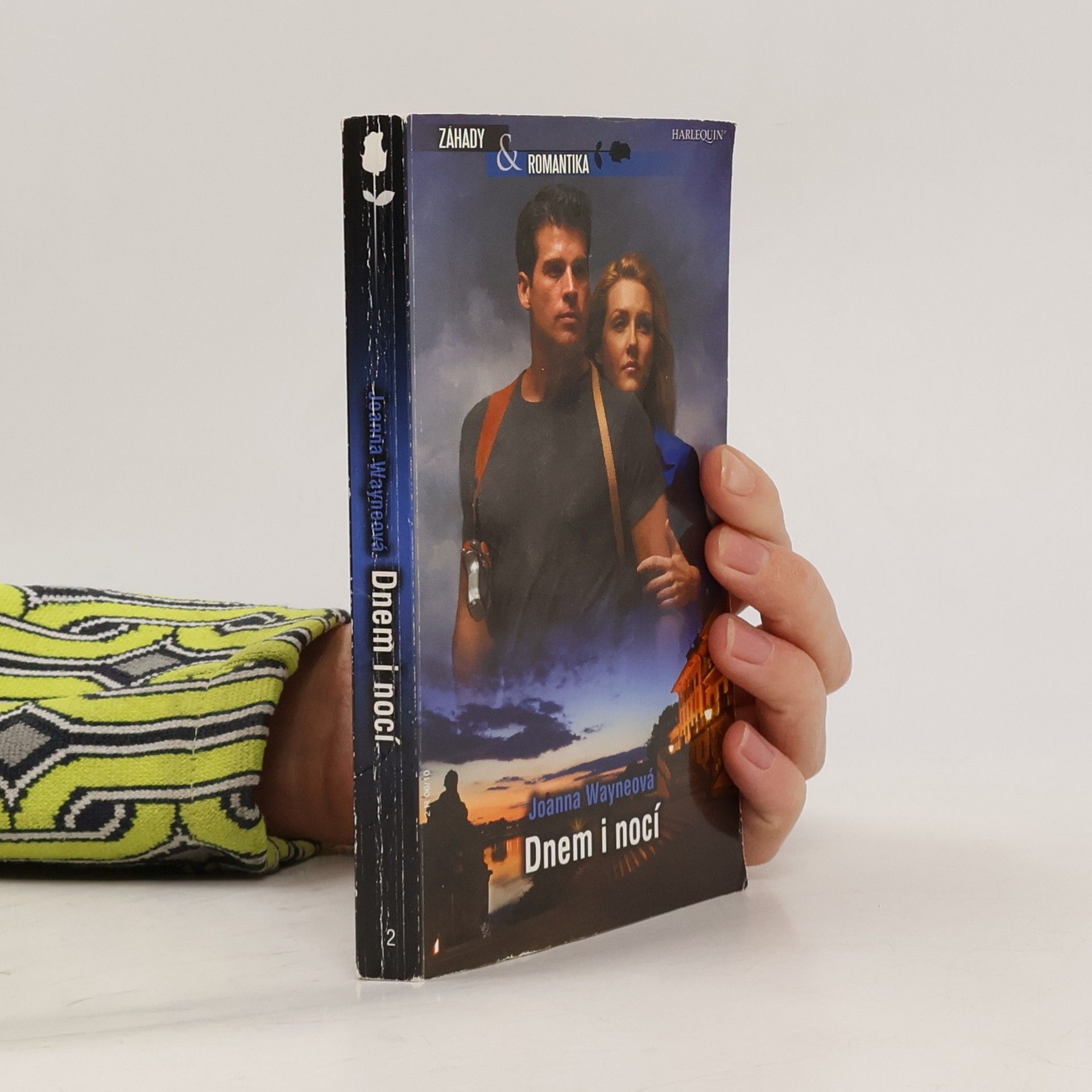 Joanna Wayne Dnem i nocí