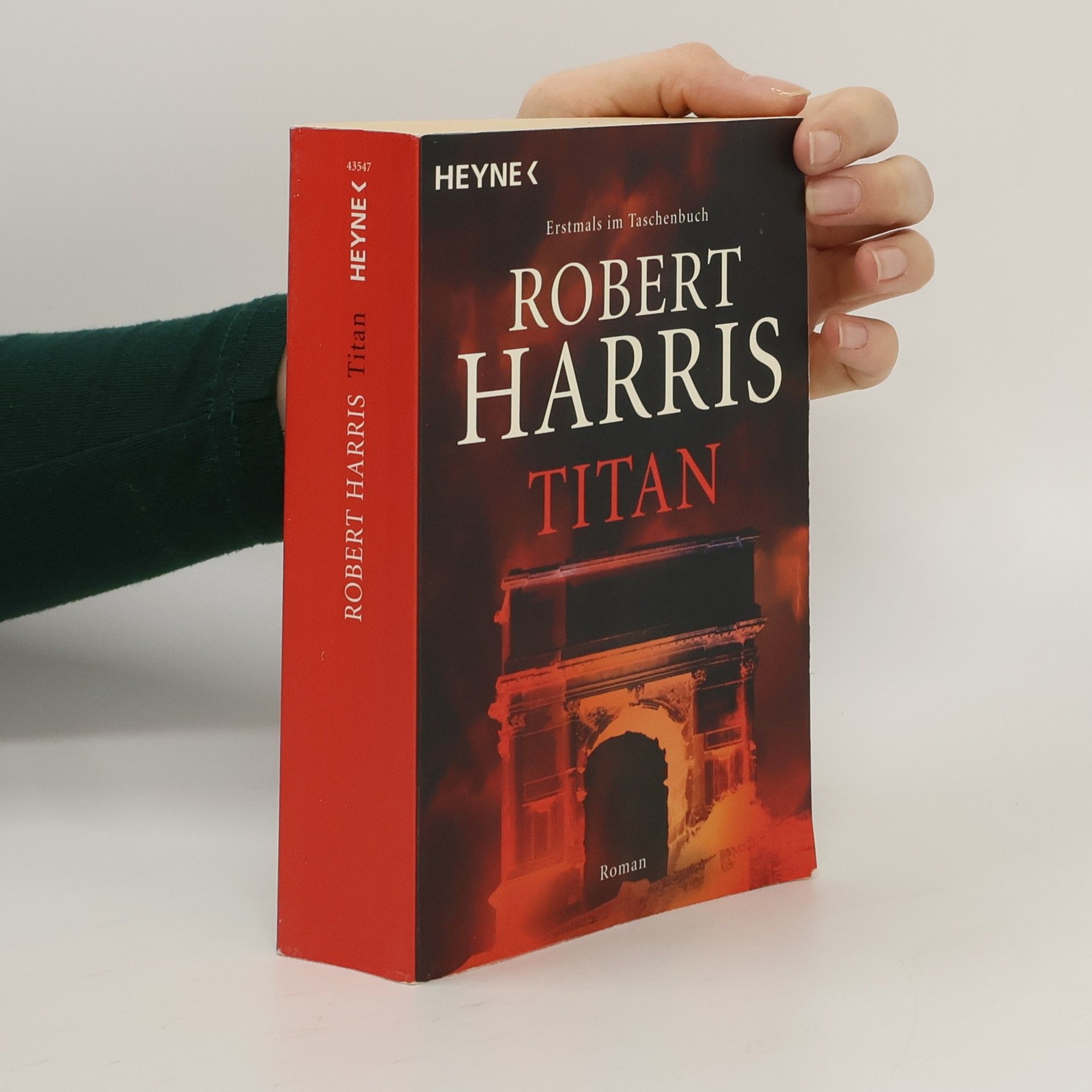 Robert Harris Titan