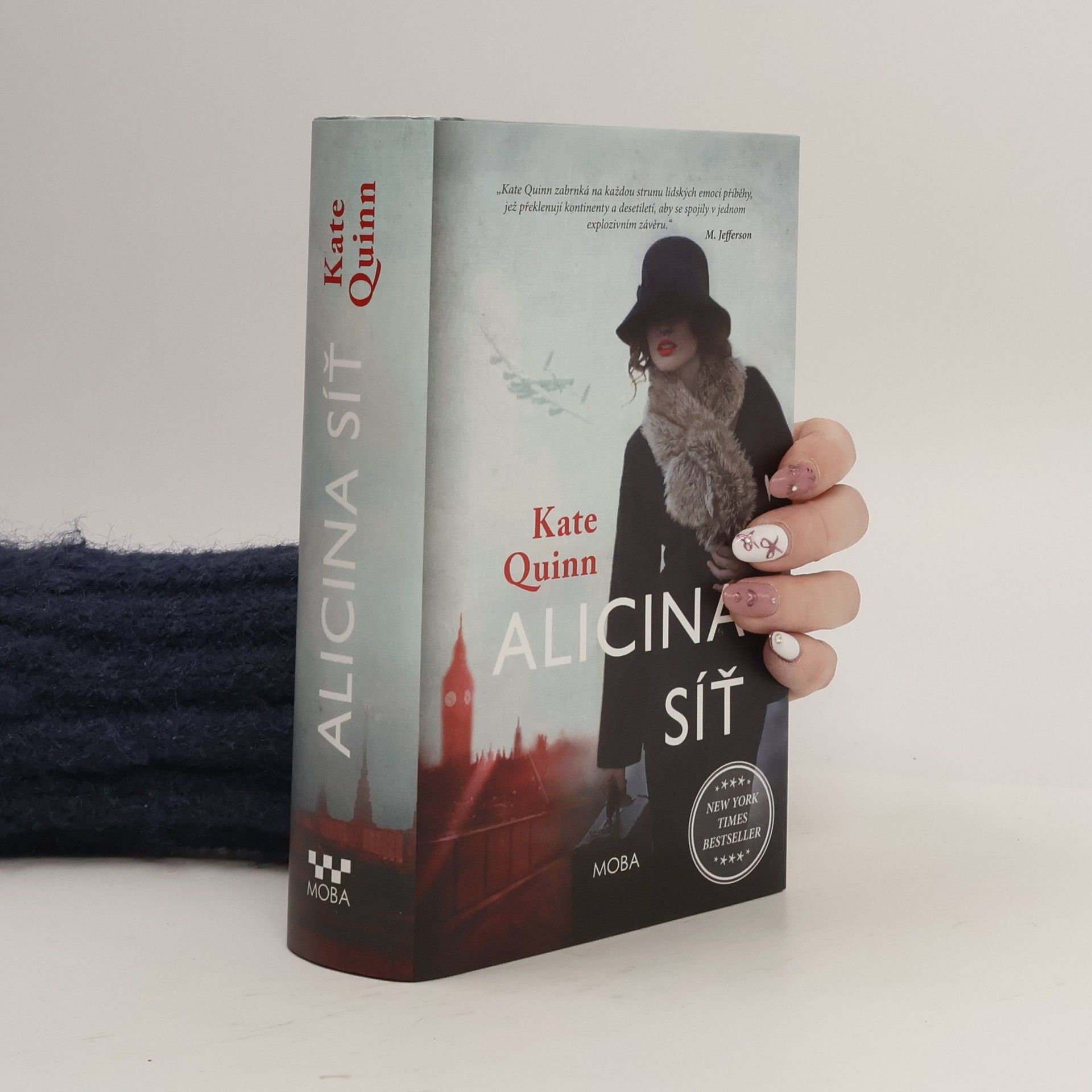 Kate Quinn Alicina síť