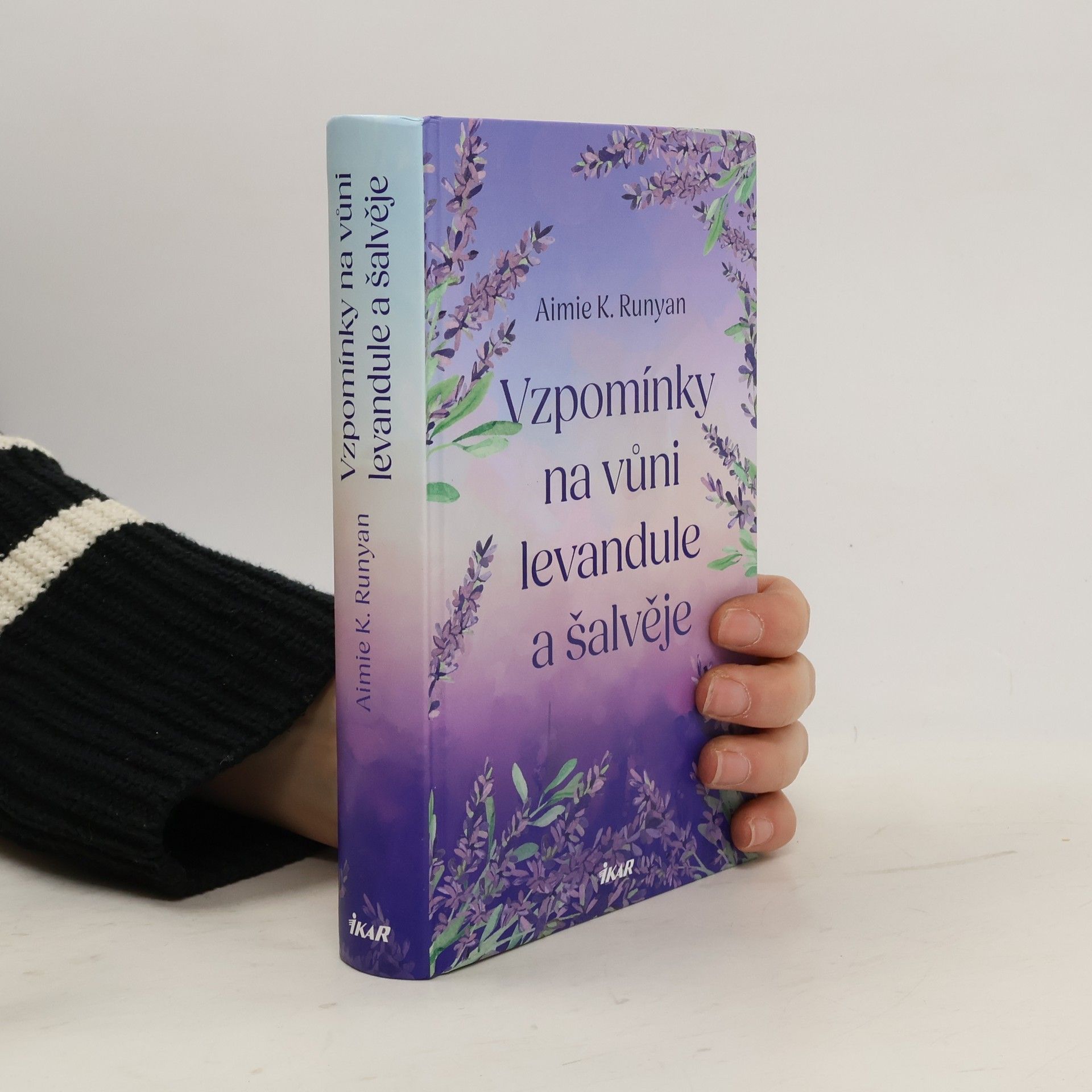 Aimie K. Runyan Vzpomínky na vůni levandule a šalvěje