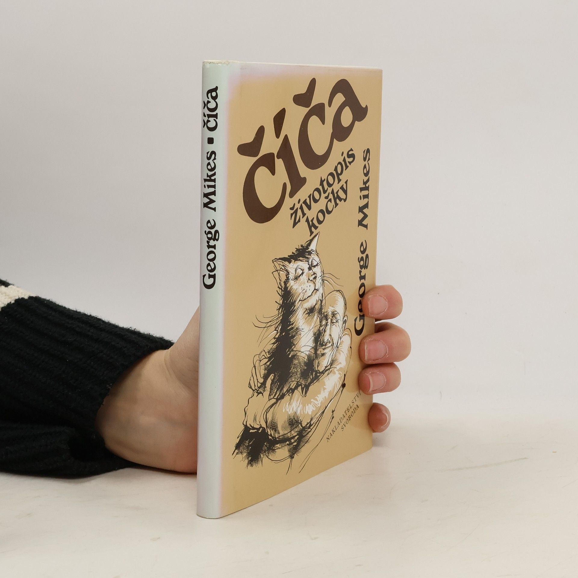 George Mikes Číča. Životopis kočky