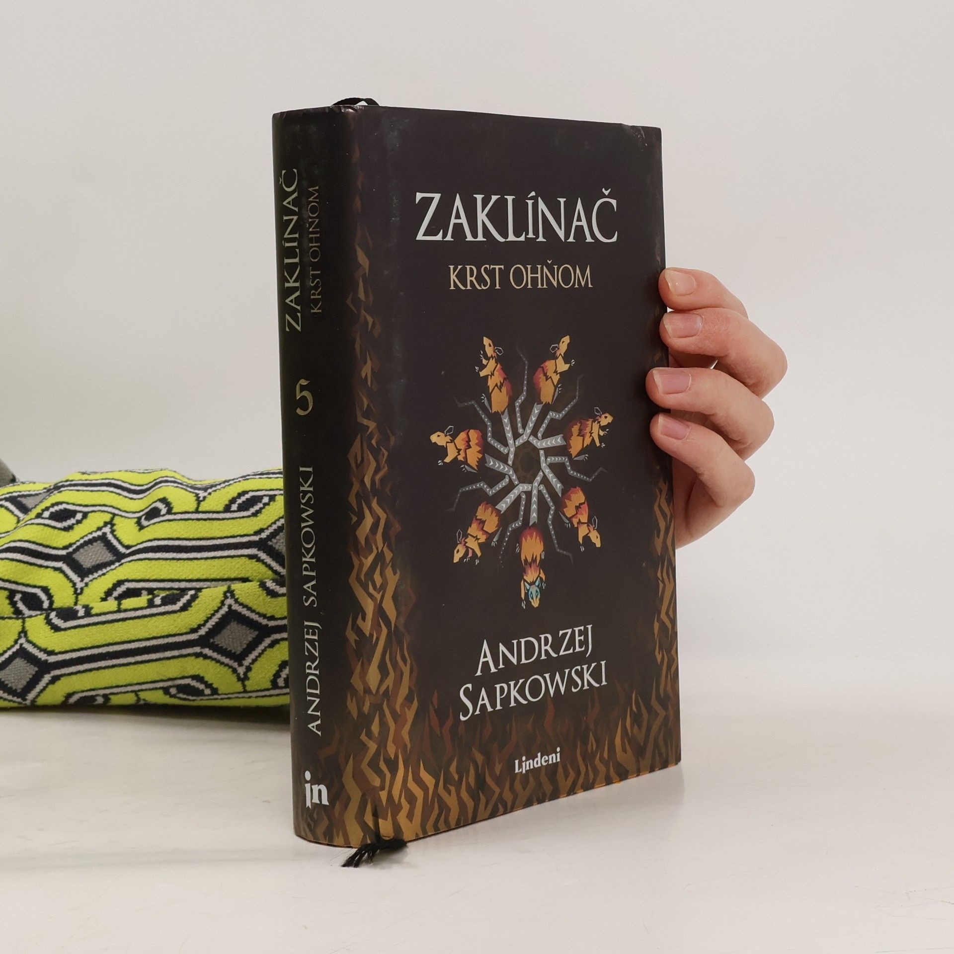 Andrzej Sapkowski Zaklínač V.