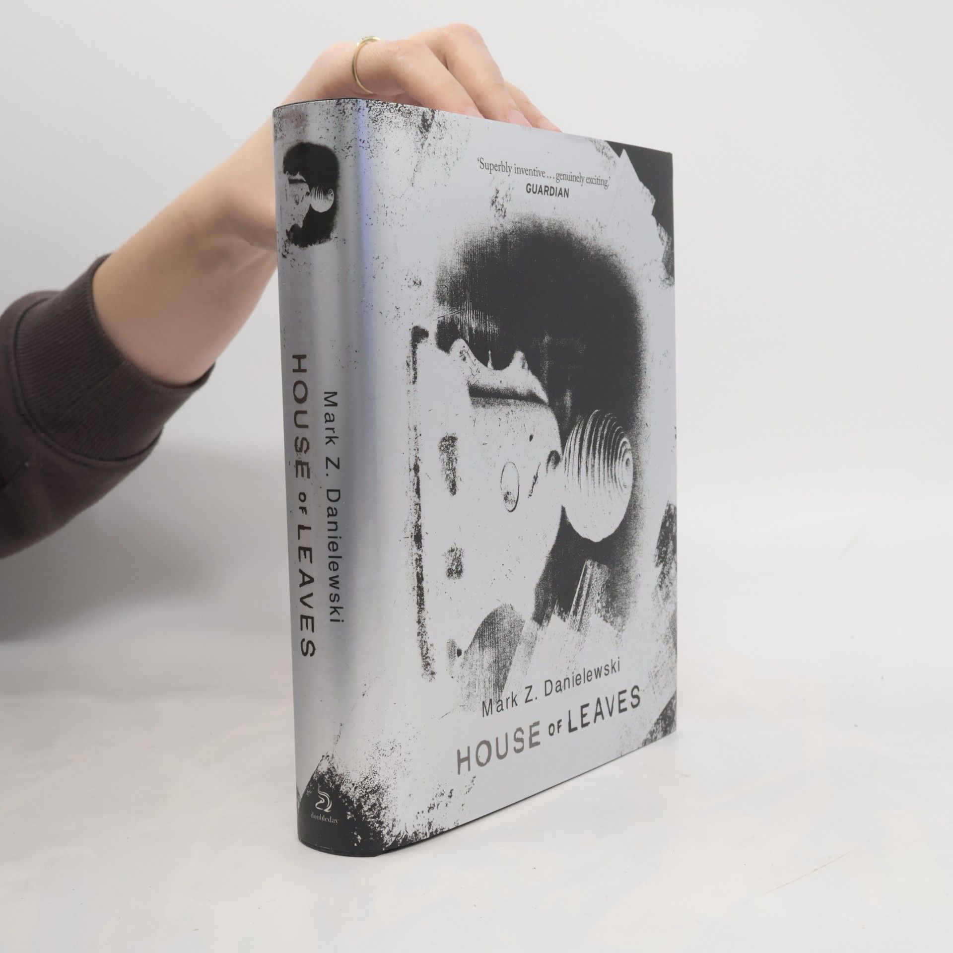 Mark Z. Danielewski House Of Leaves