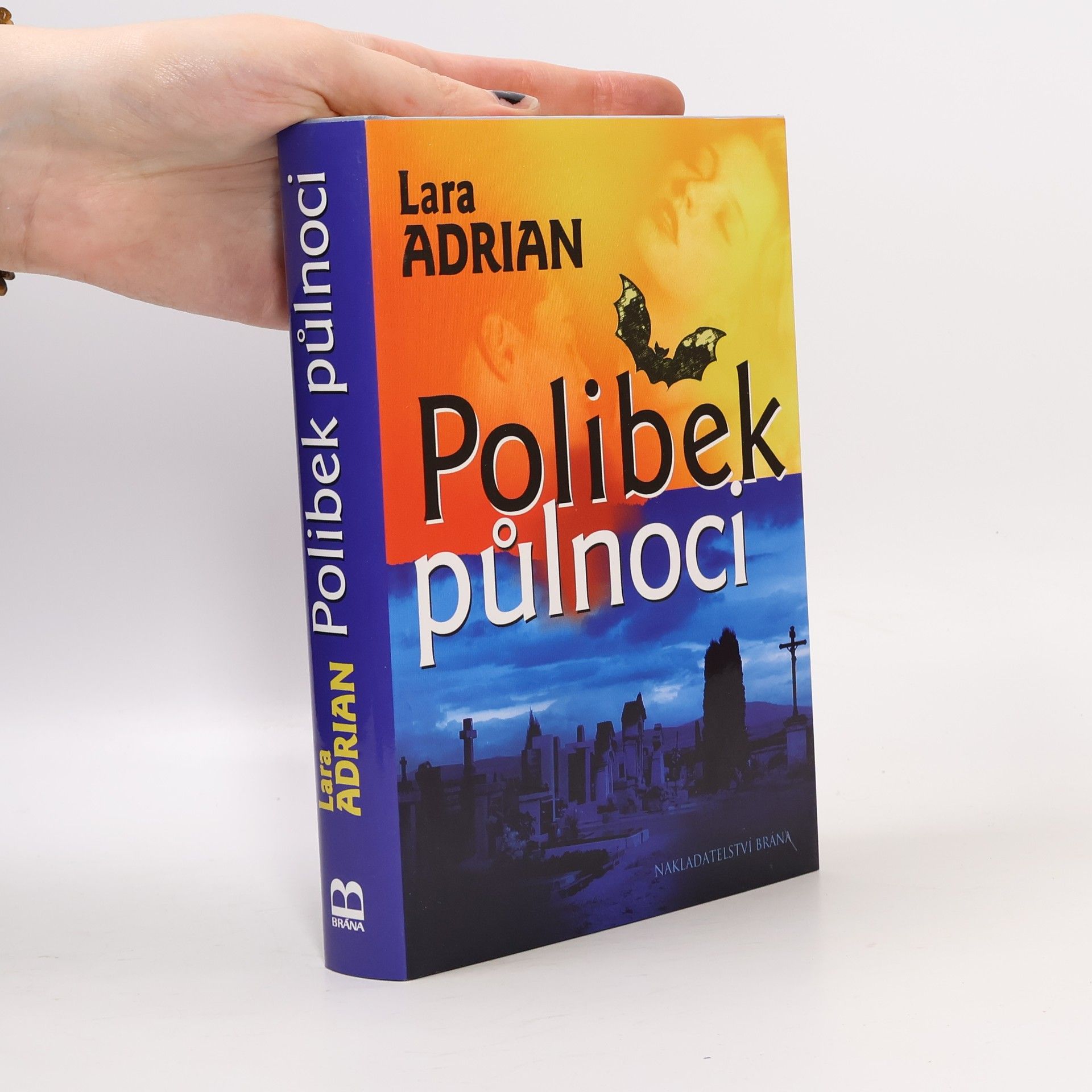 Lara Adrian Polibek půlnoci