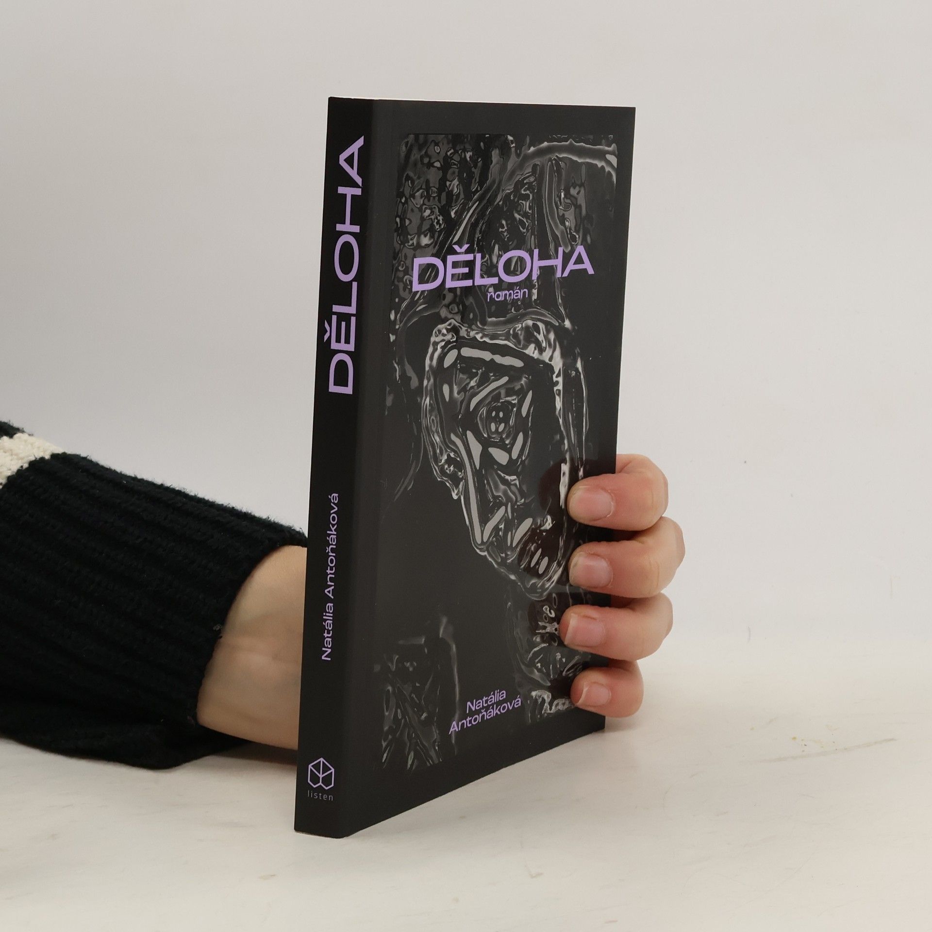 Natália Antoňáková Děloha