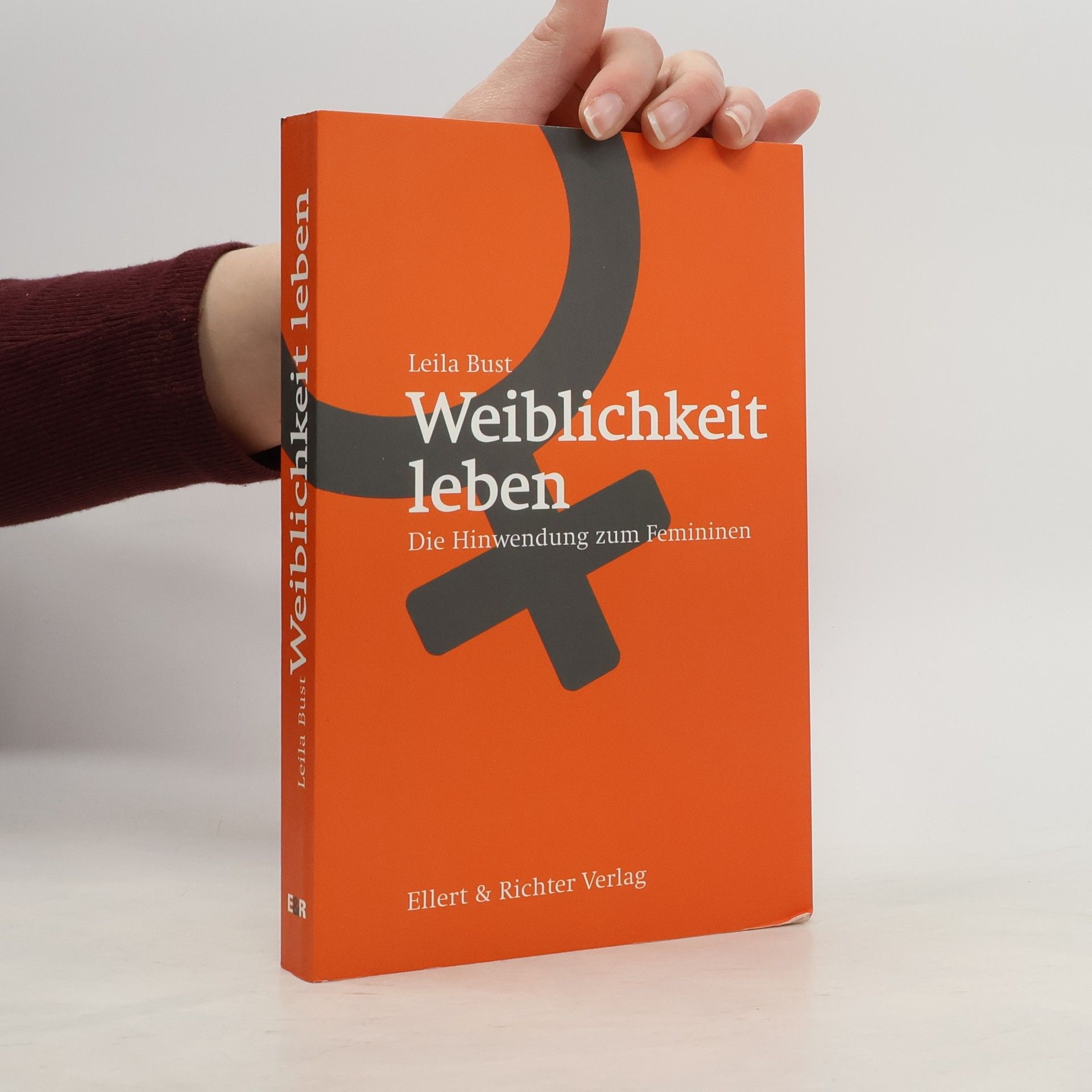 Leila Bust Weiblichkeit leben