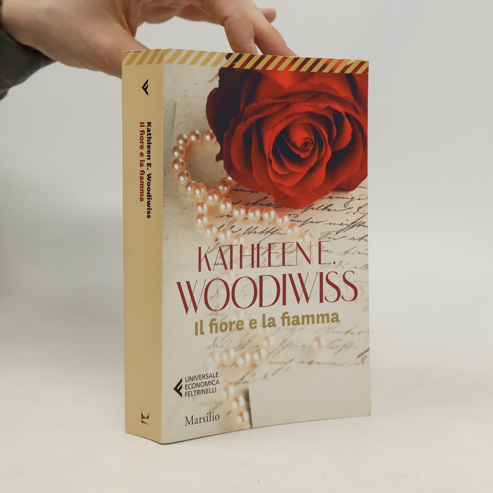 Kathleen E. Woodiwiss Il fiore e la fiamma