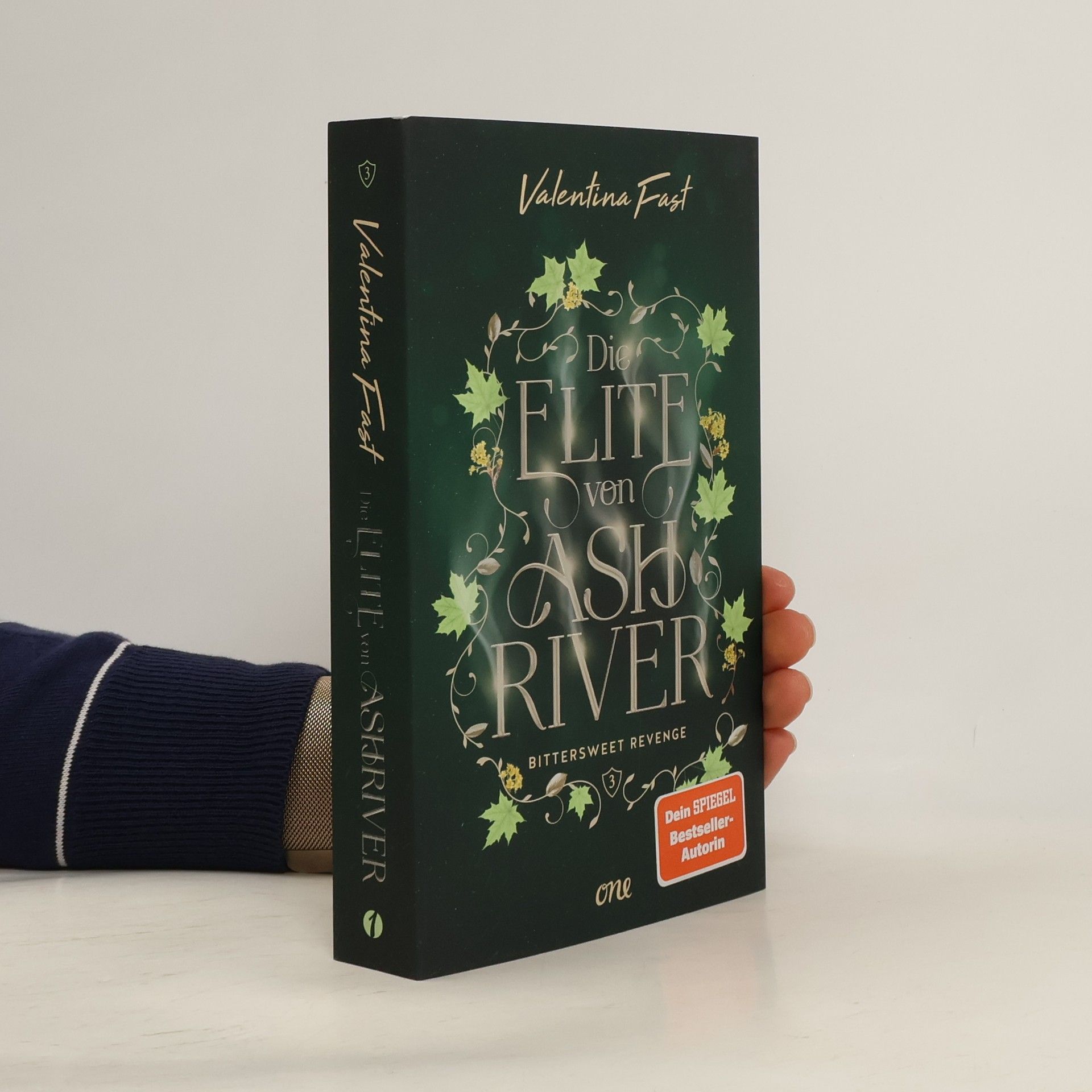 Valentina Fast Die Elite von Ashriver - Bittersweet Revenge