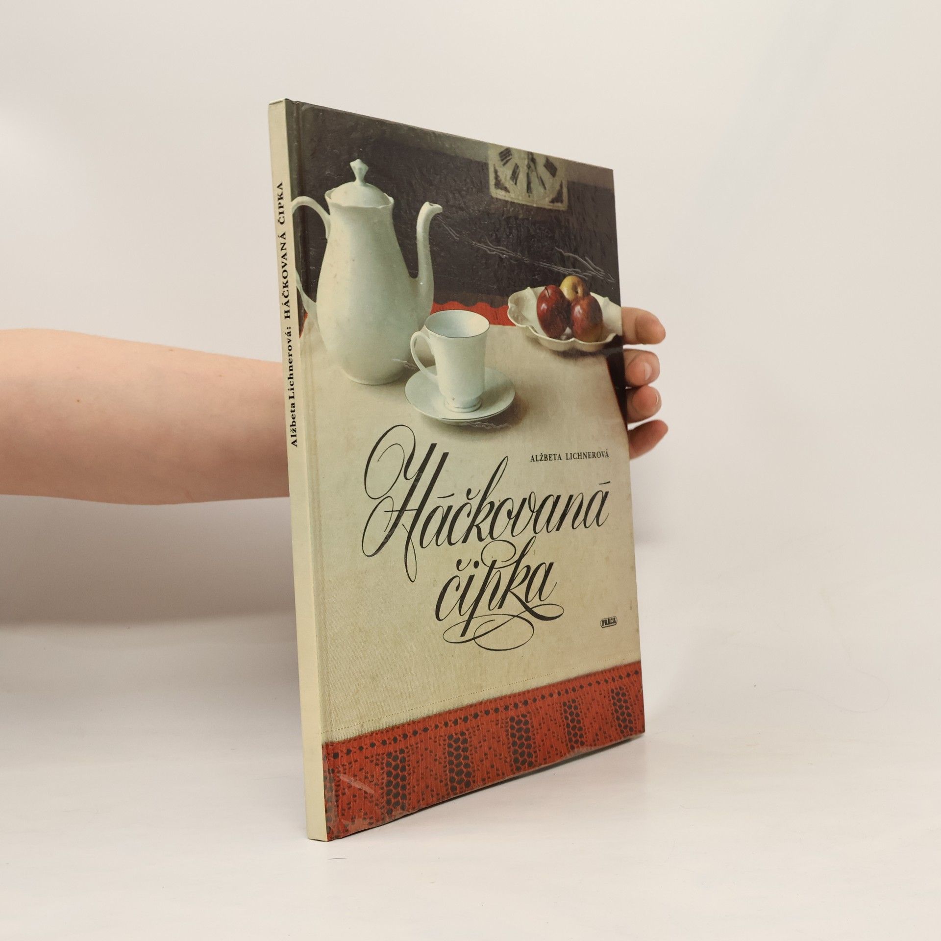 Alžbeta Lichnerová Háčkovaná čipka