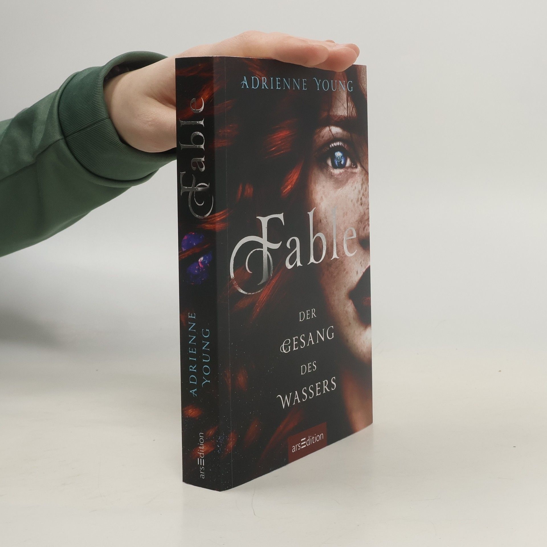 Adrienne Young Fable - Der Gesang des Wassers (Fable 1)