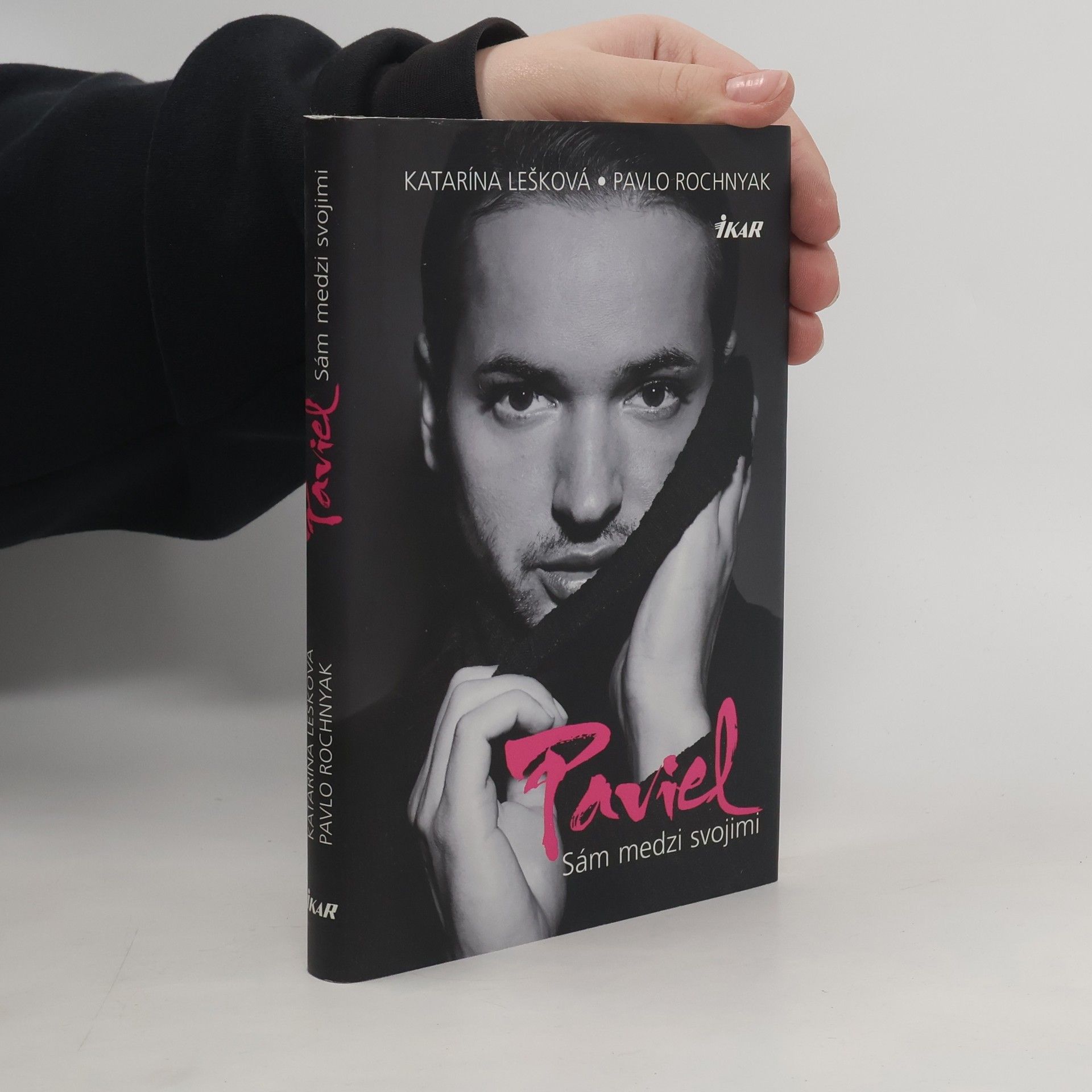 Katarína Lešková Paviel - sám medzi svojimi