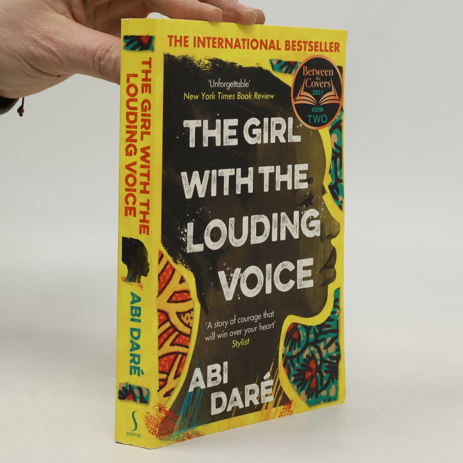 Abi Daré The girl with the louding voice
