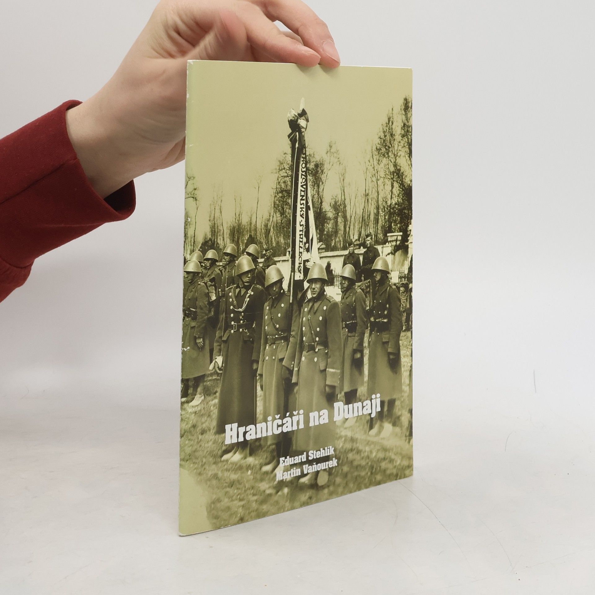 Martin Vaňourek Hraničáři na Dunaji