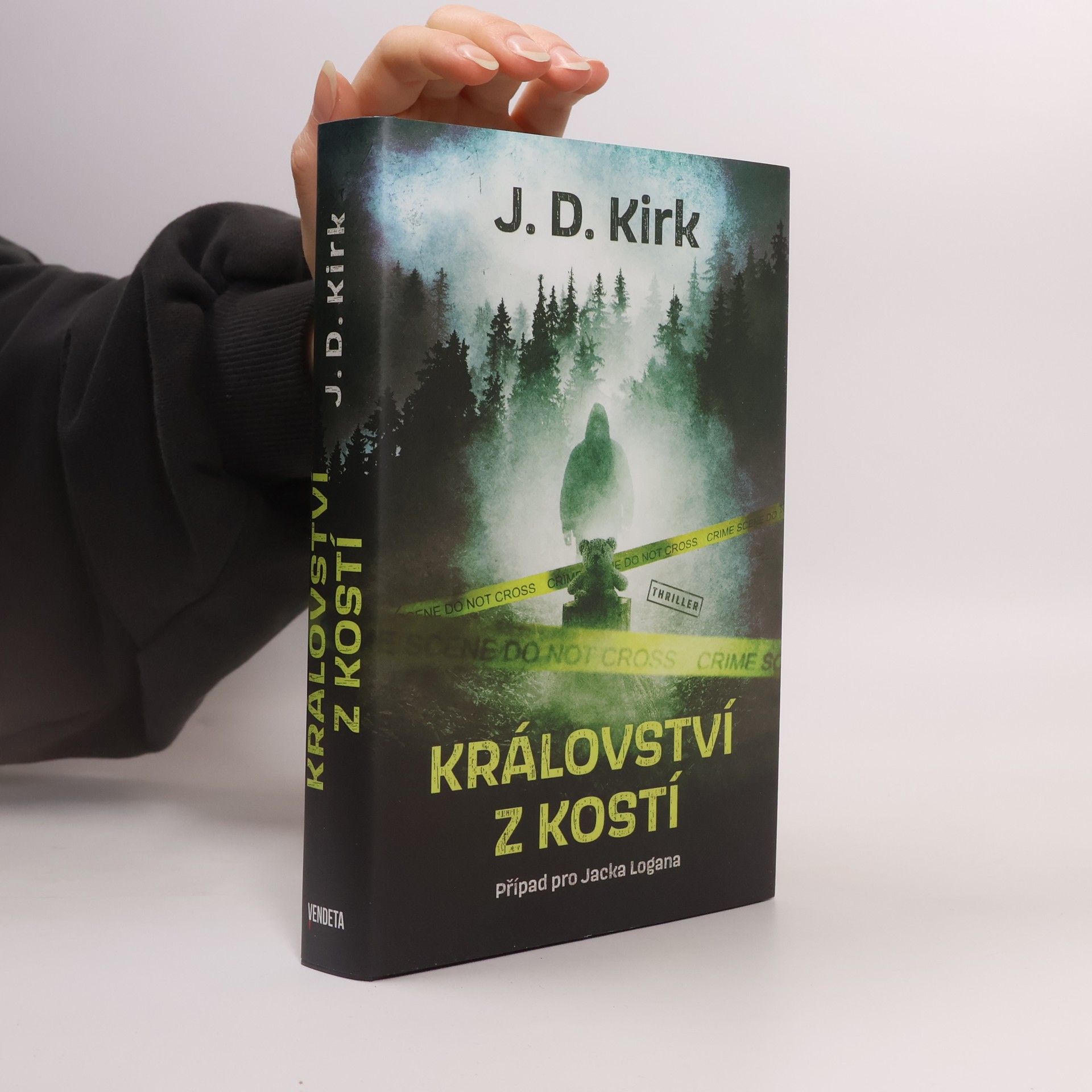 J. D. Kirk Království z kostí