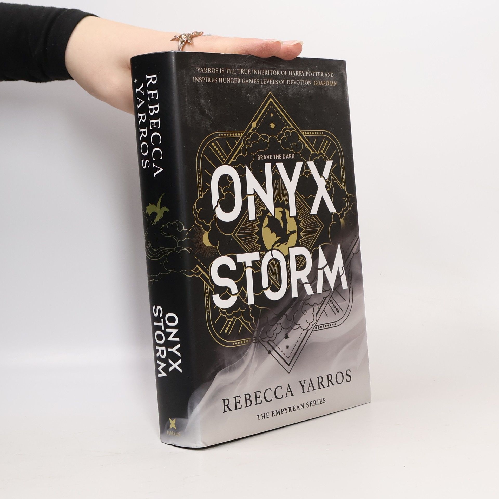 Rebecca Yarros Onyx Storm