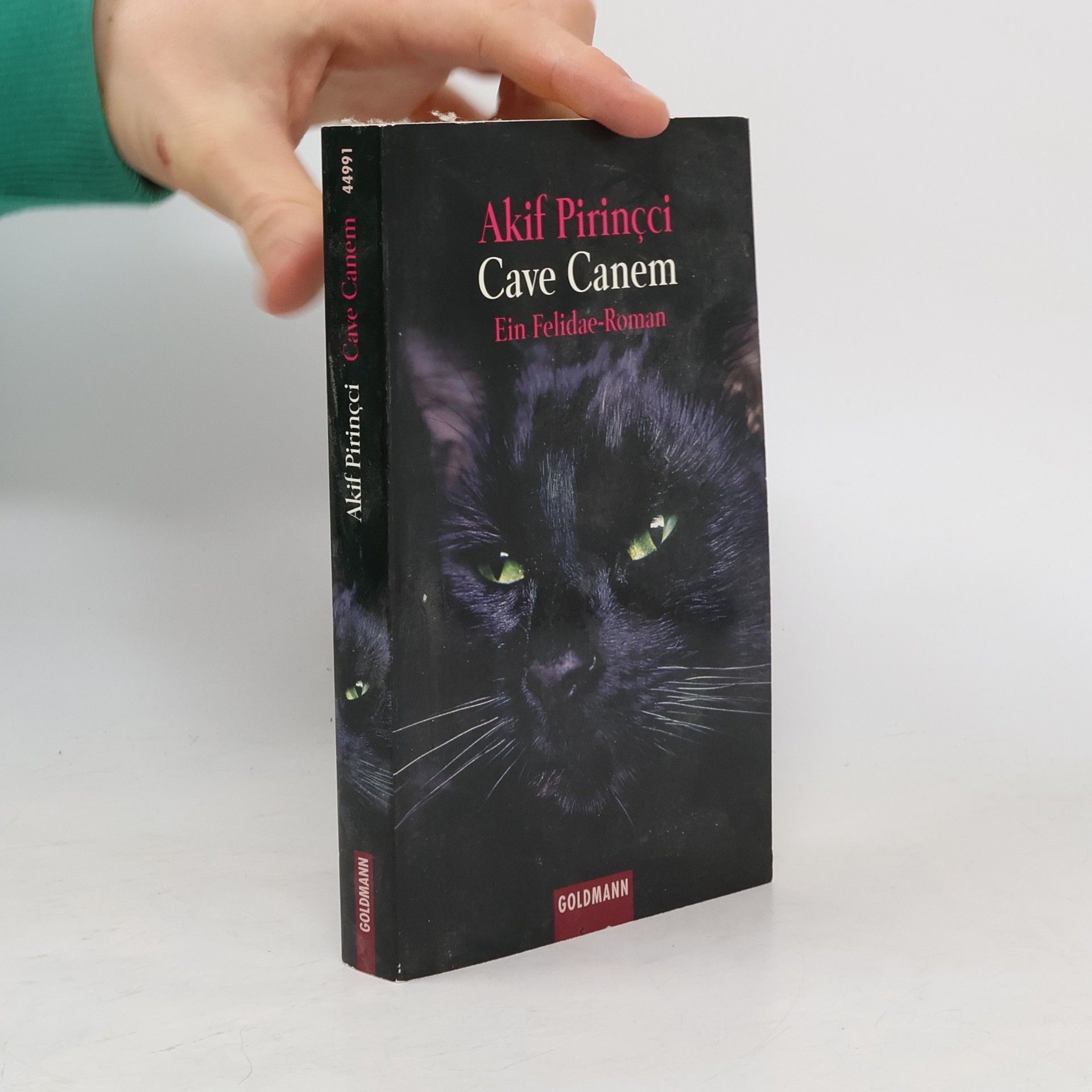 Akif Pirinçci Cave canem