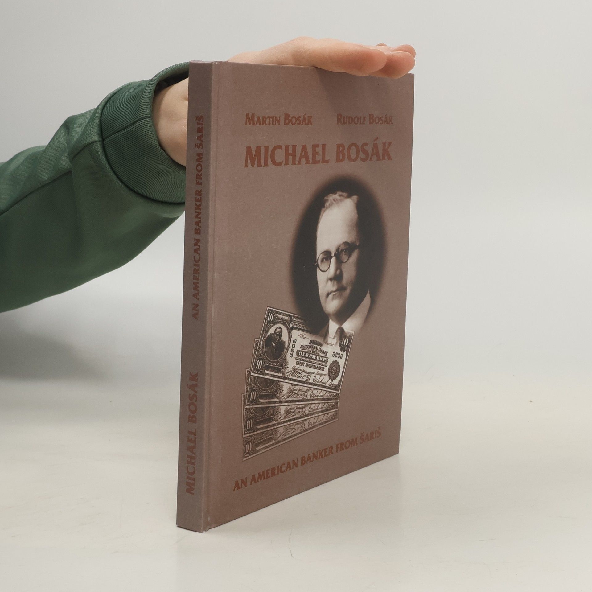 Michael Bosák: an american banker from Saris