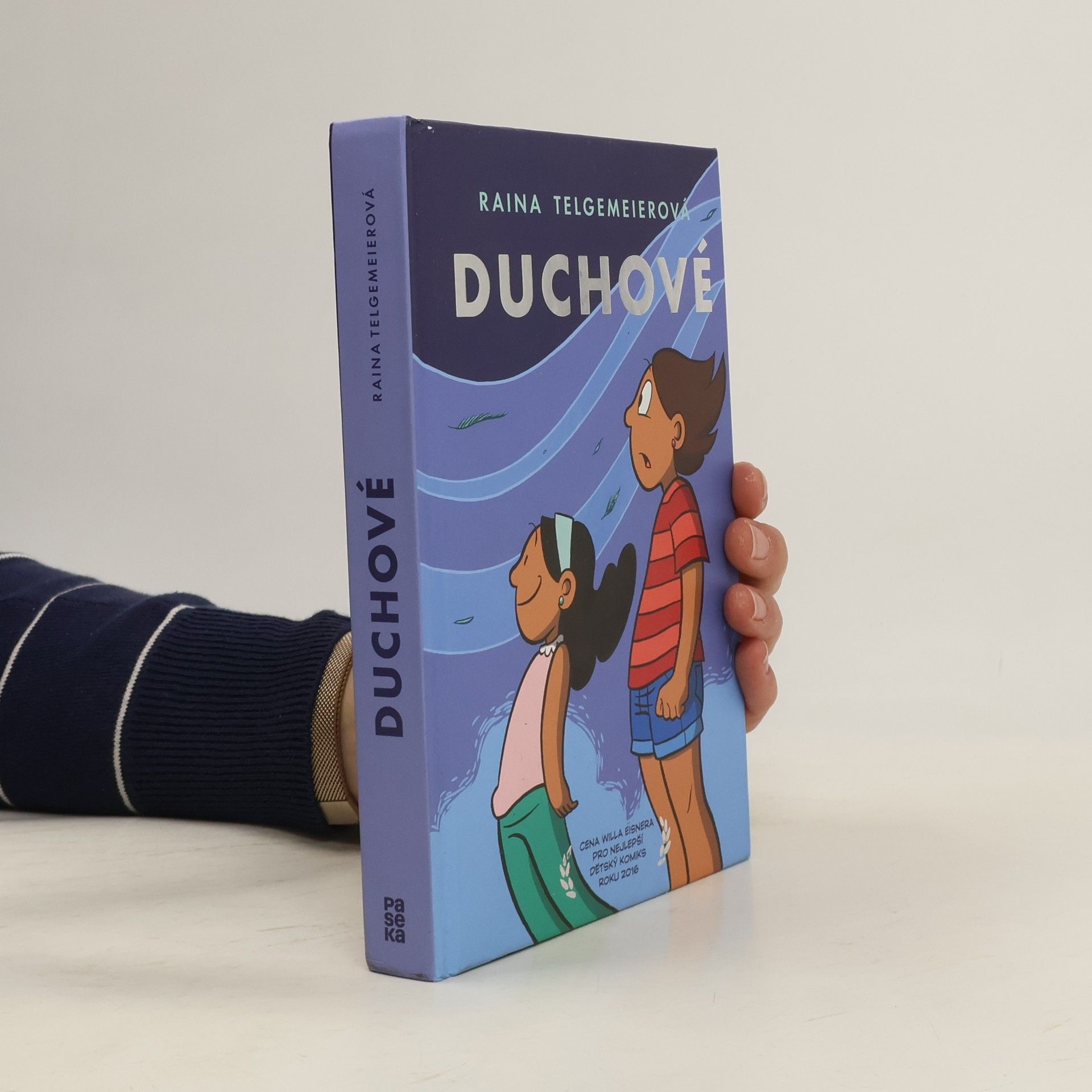 Raina Telgemeier Duchové