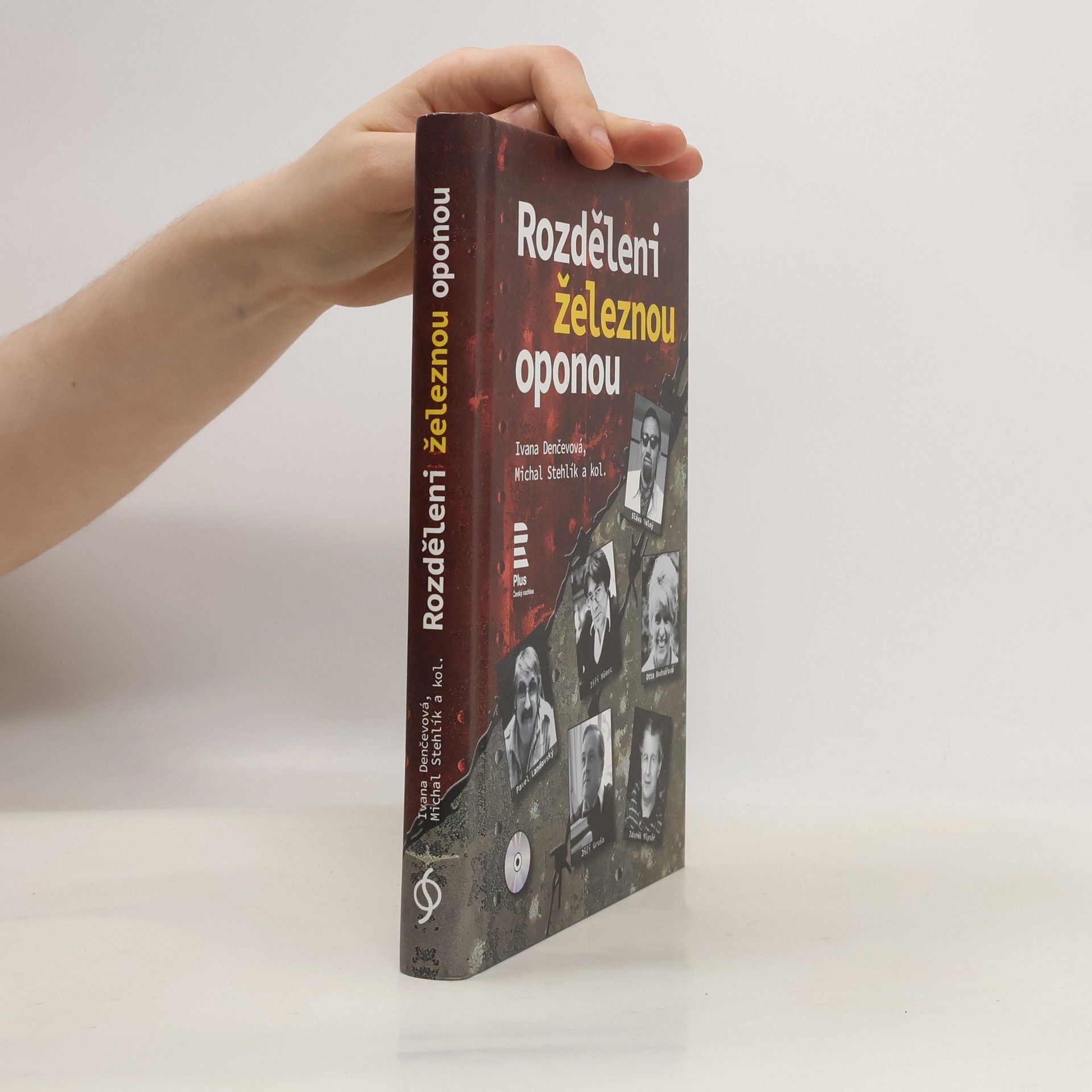 Ivana Denčevová Rozděleni železnou oponou