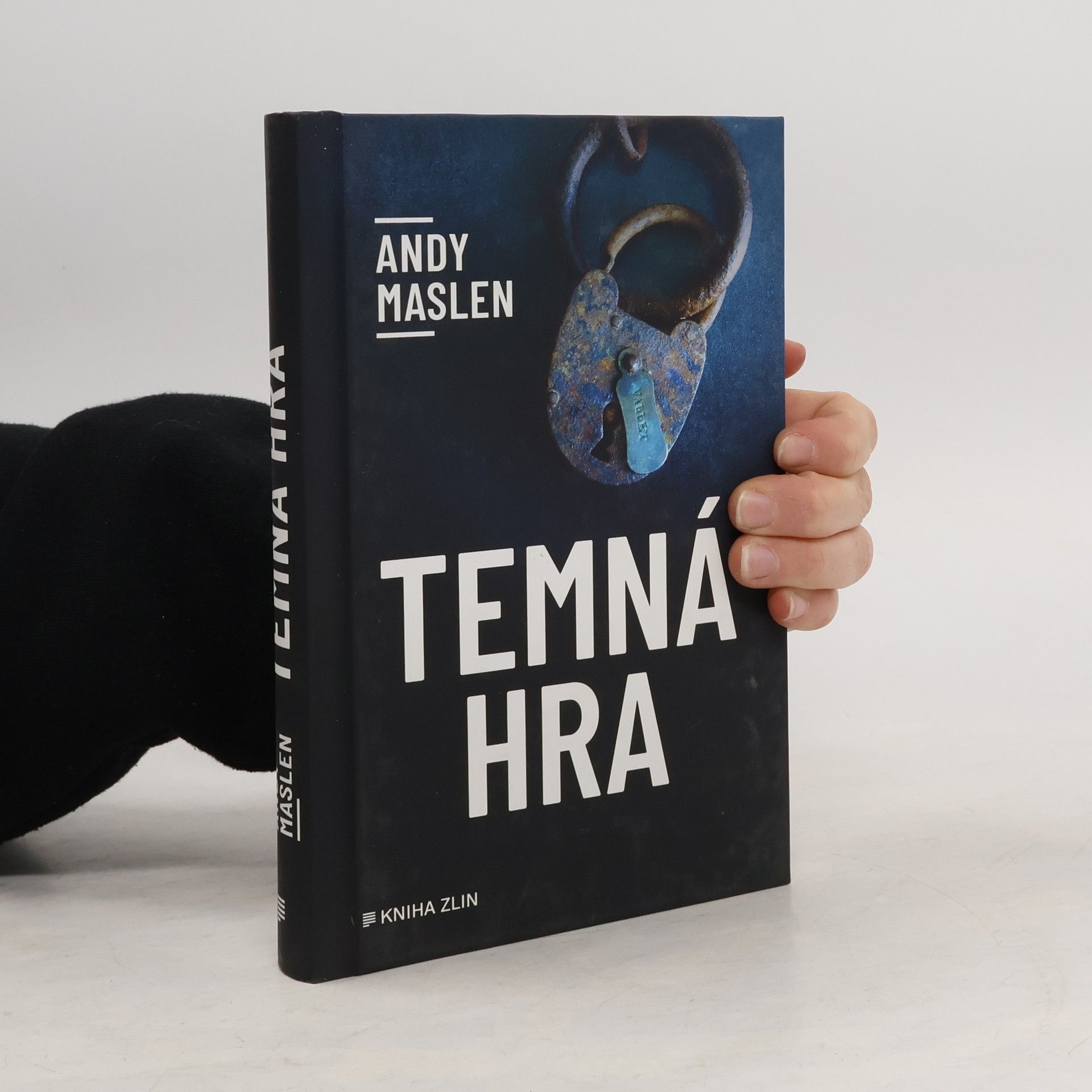 Adéla Špínová Temná hra