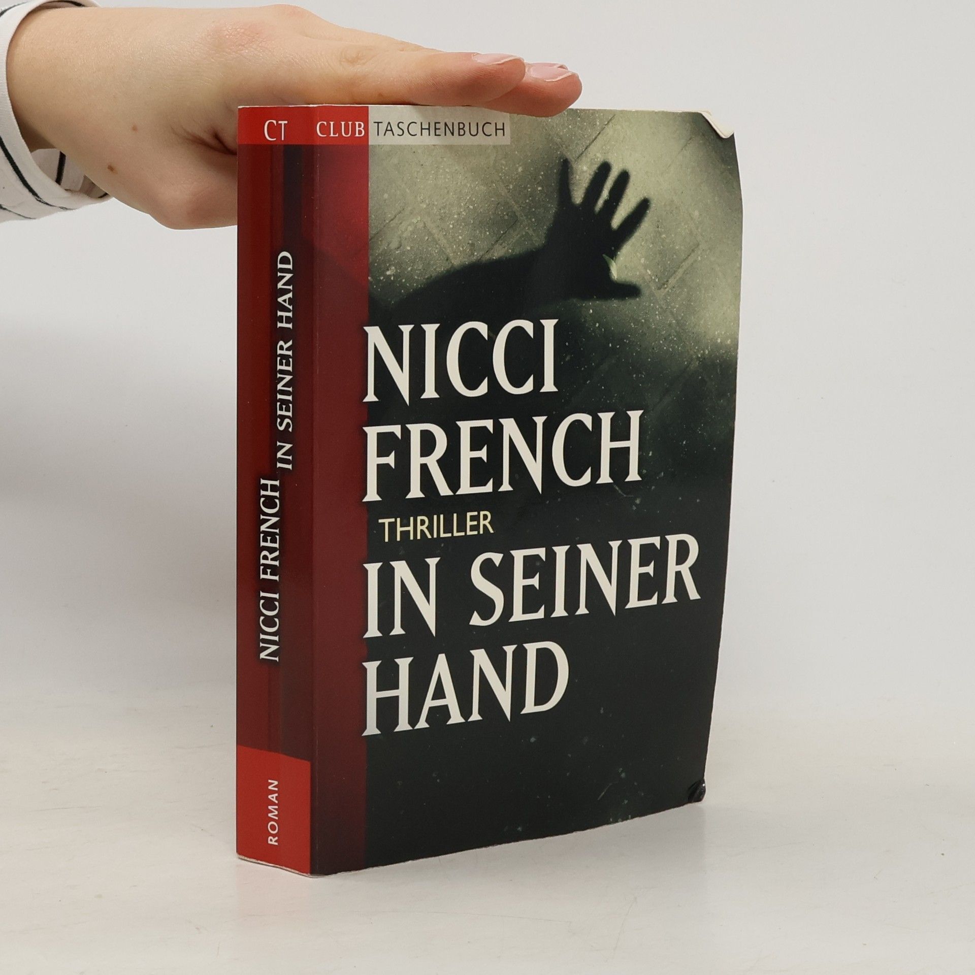 Nicci French In seiner Hand