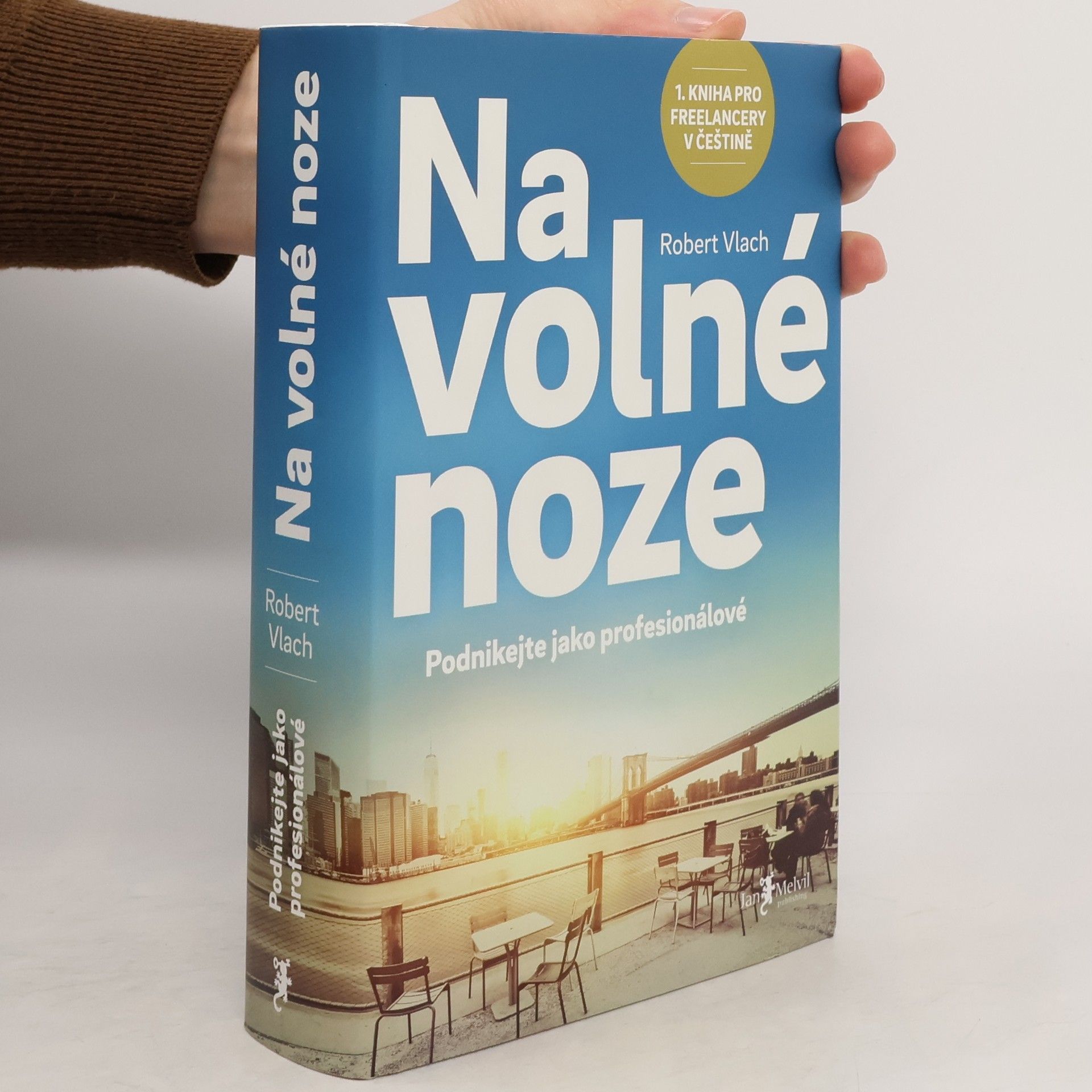 Na volné noze