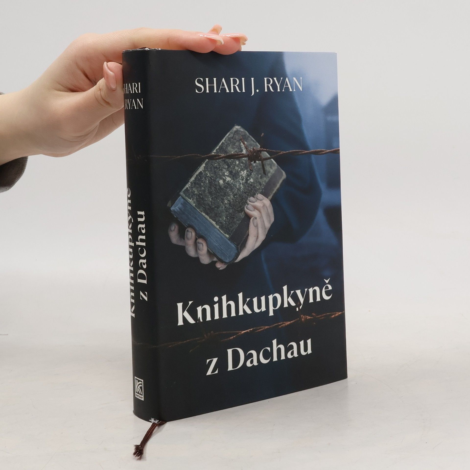 Shari J. Ryan Knihkupkyně z Dachau