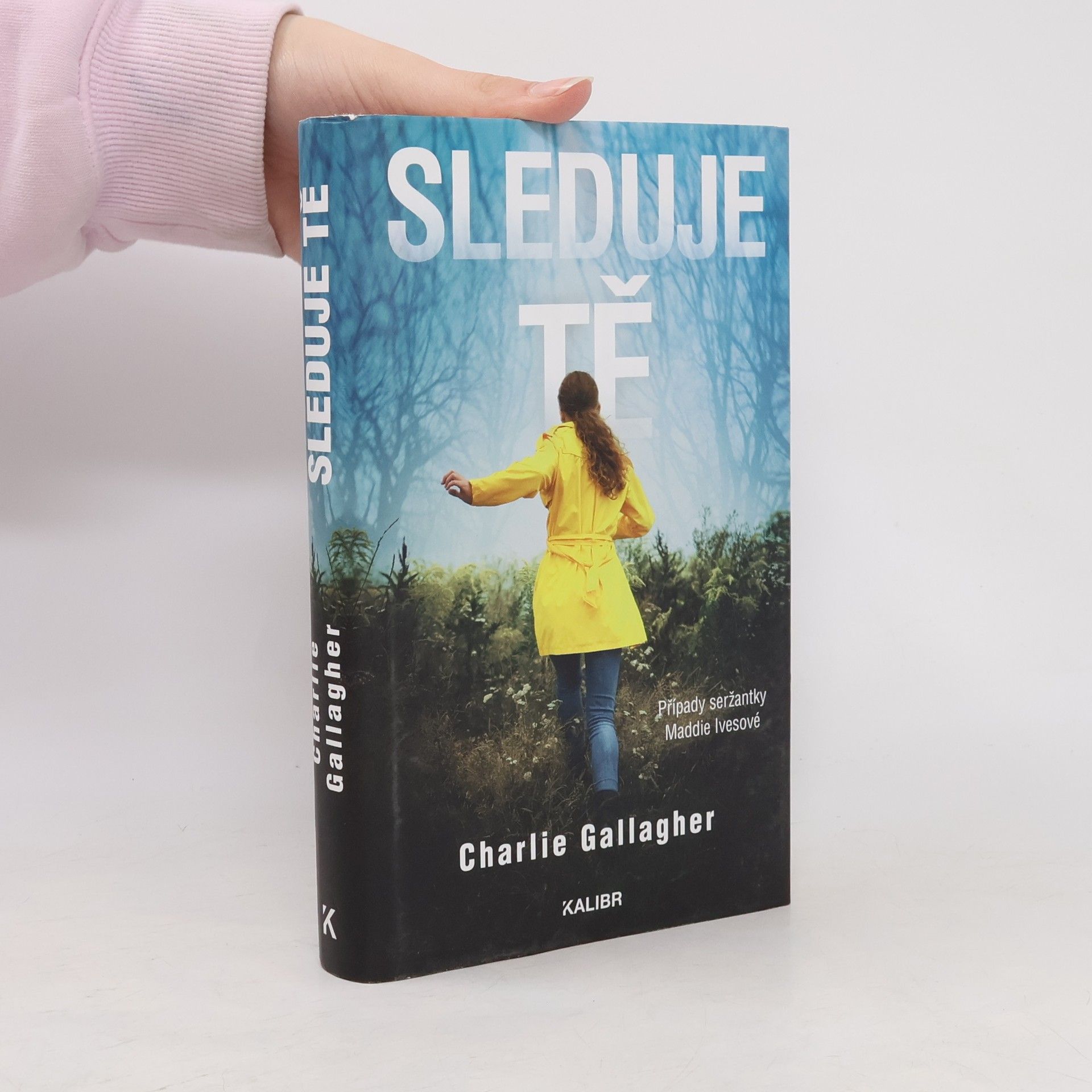 Christine Gallagher Sleduje tě