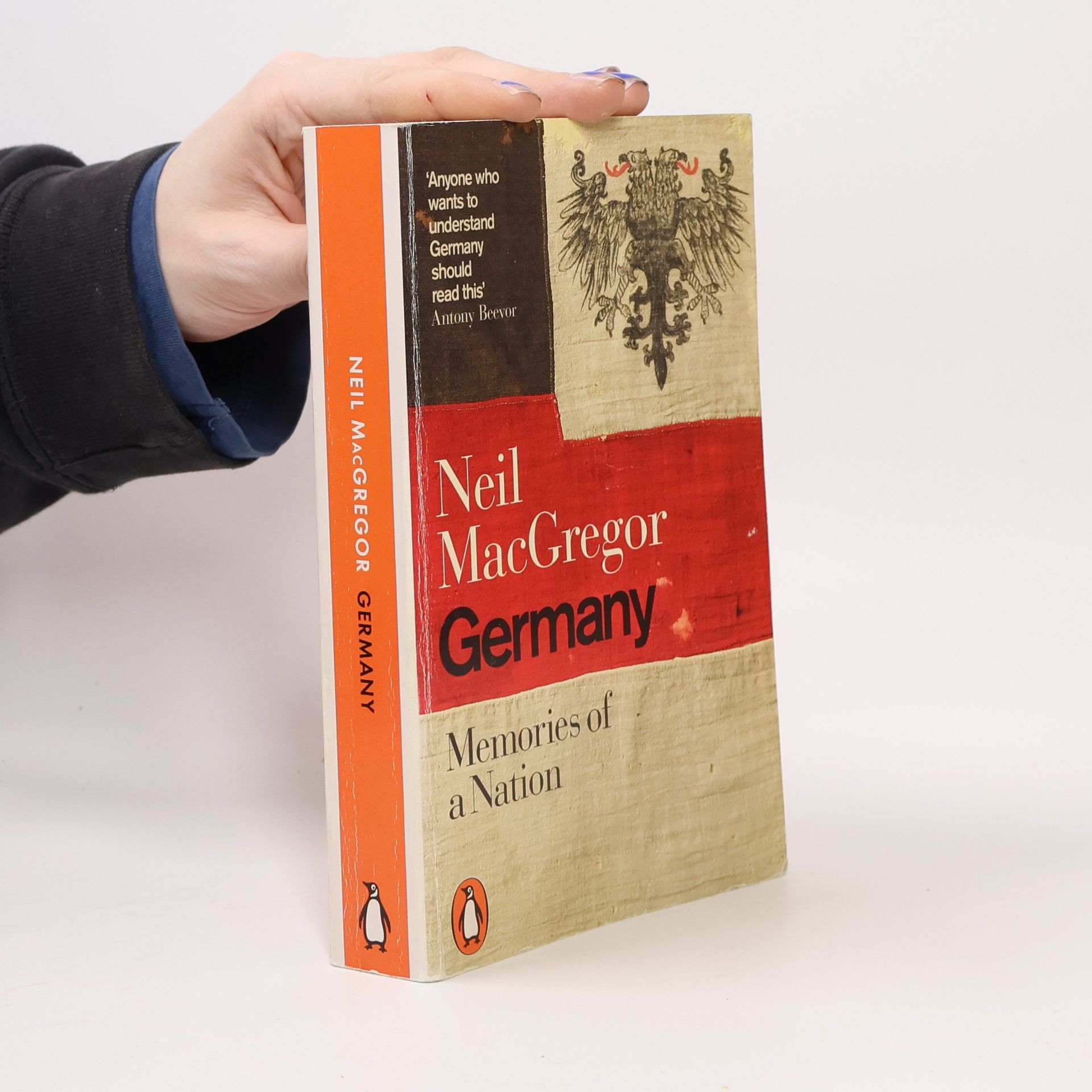 Neil MacGregor Germany : memories of a nation