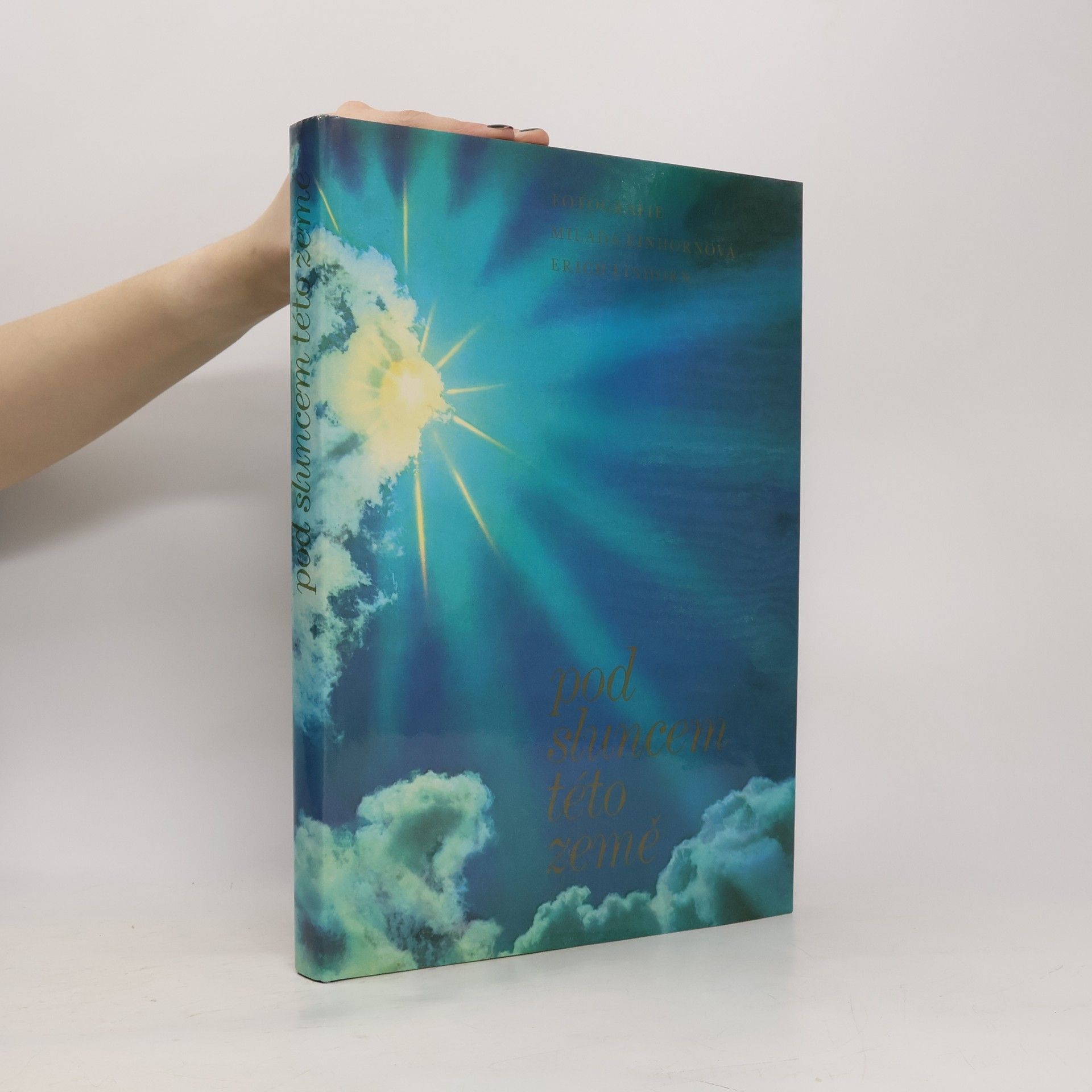 Collectif d'auteurs Pod sluncem této země