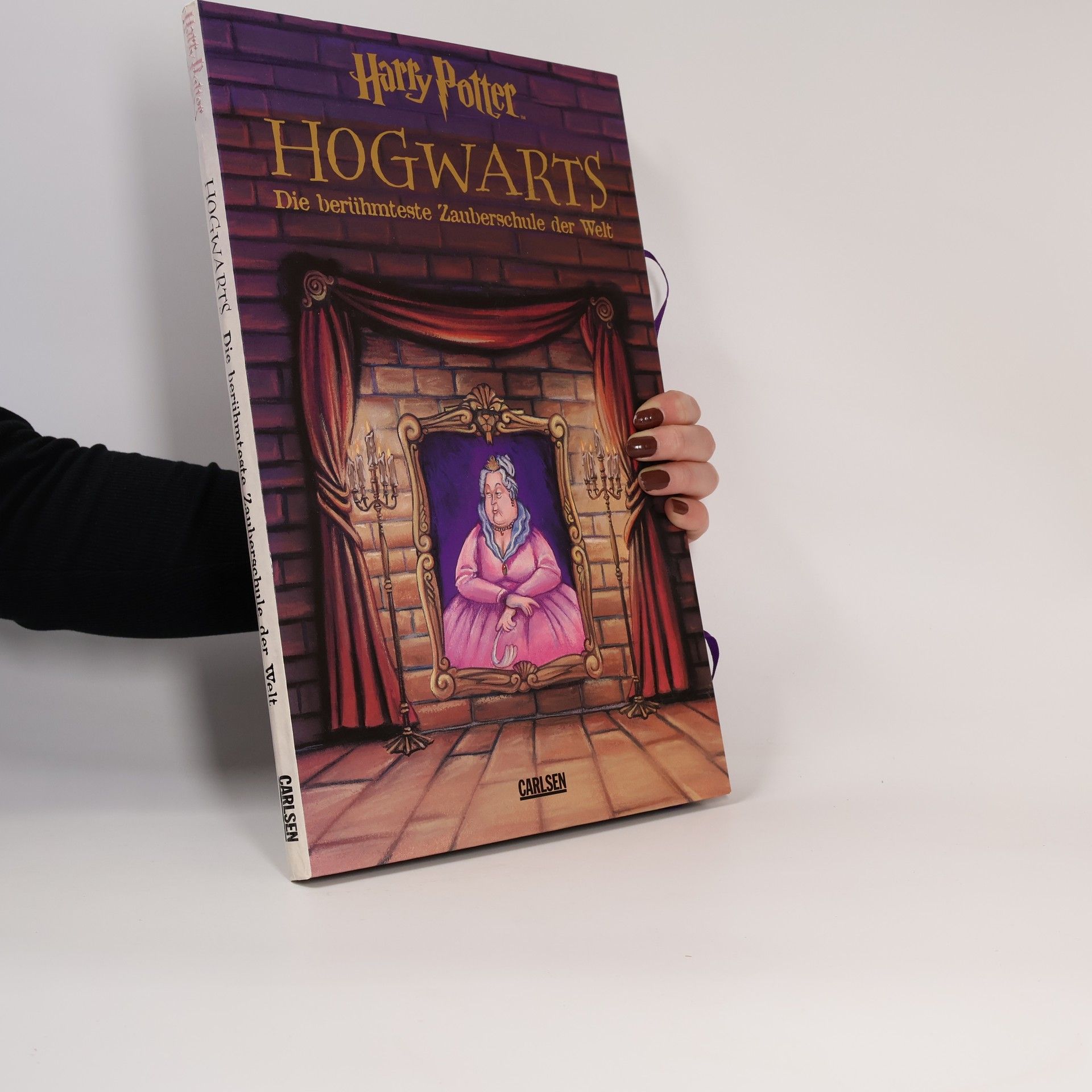 J. K. Rowling Harry Potter, Hogwarts, Pop-Up-Buch. Die berühmteste Zauberschule der Welt. Spiellandschaft zum Aufstellen mit Spielfiguren aus Pappe